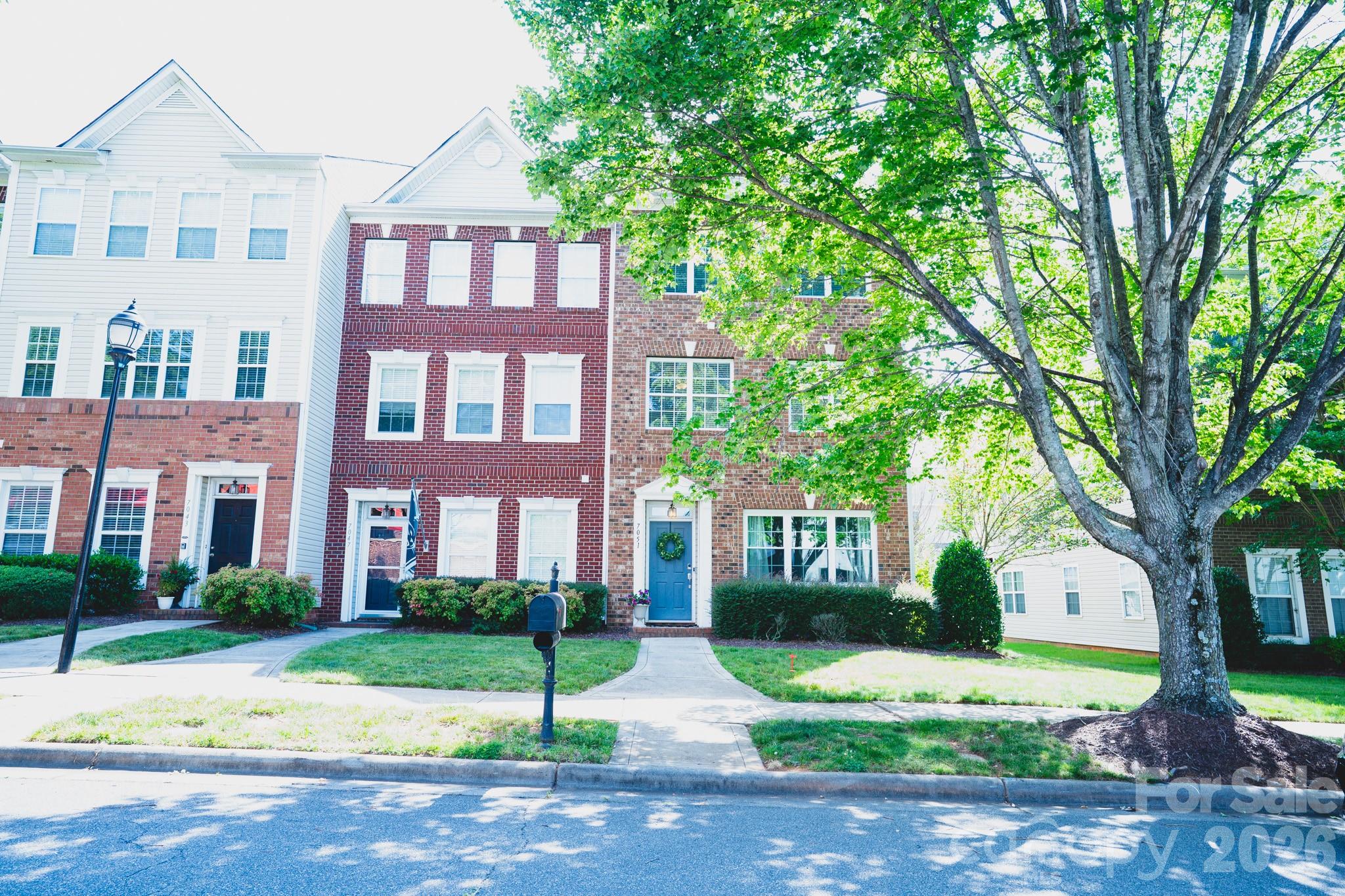 7051 Brighton Park Dr, Charlotte, NC 28227