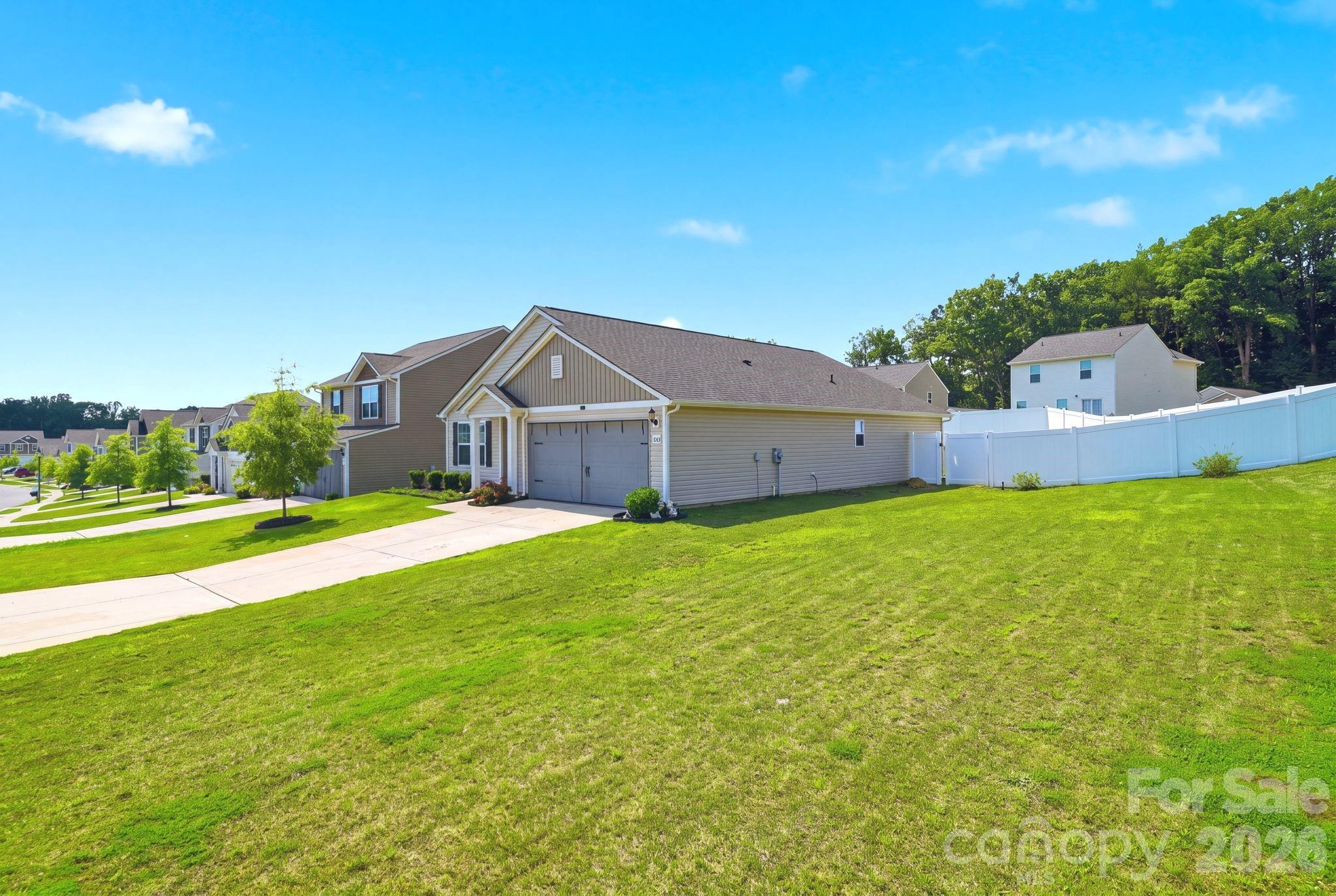 3306 Brighton Dr, Gastonia, NC 28052