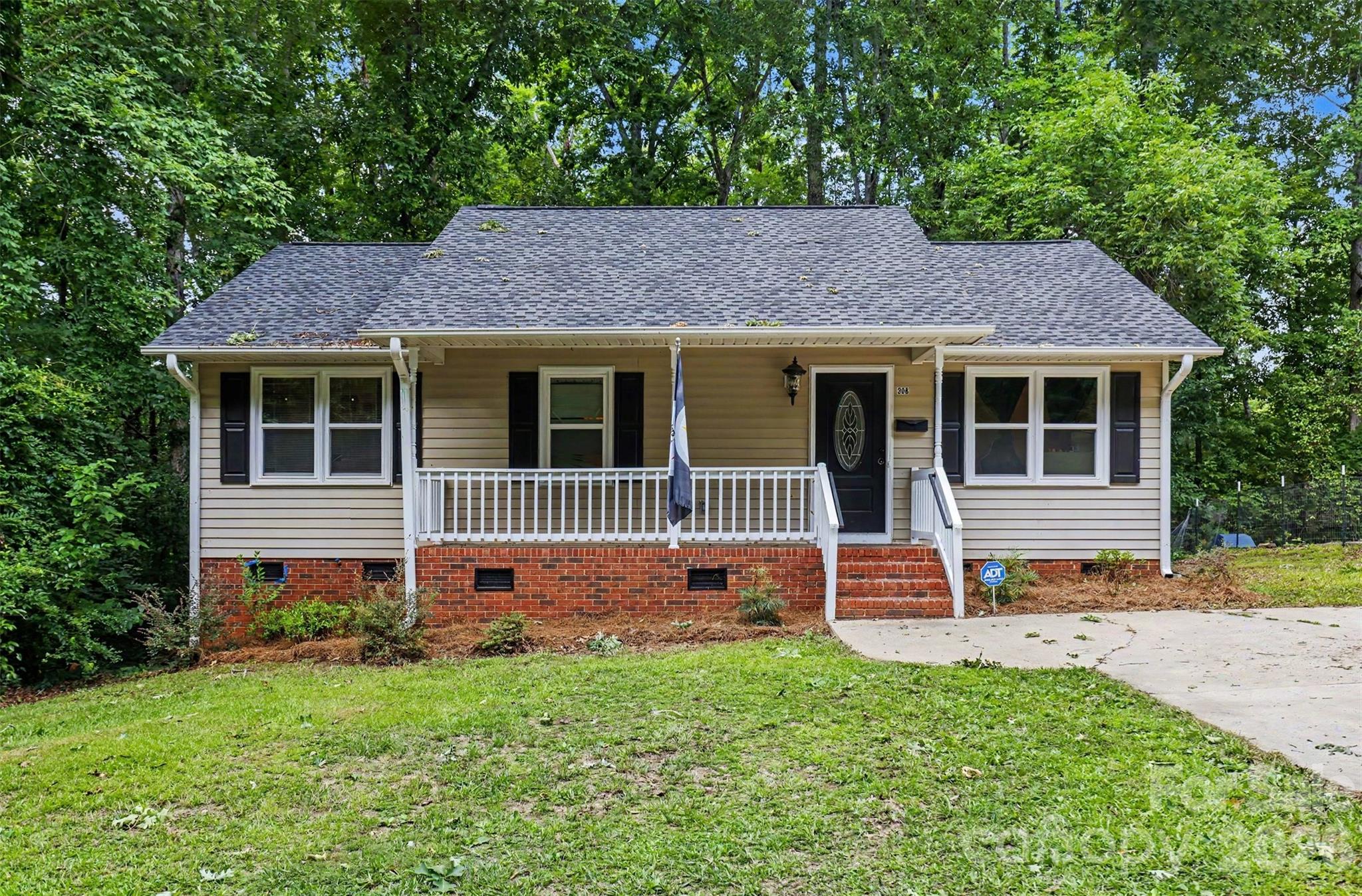 308 Kershaw St, Lancaster, SC 29720