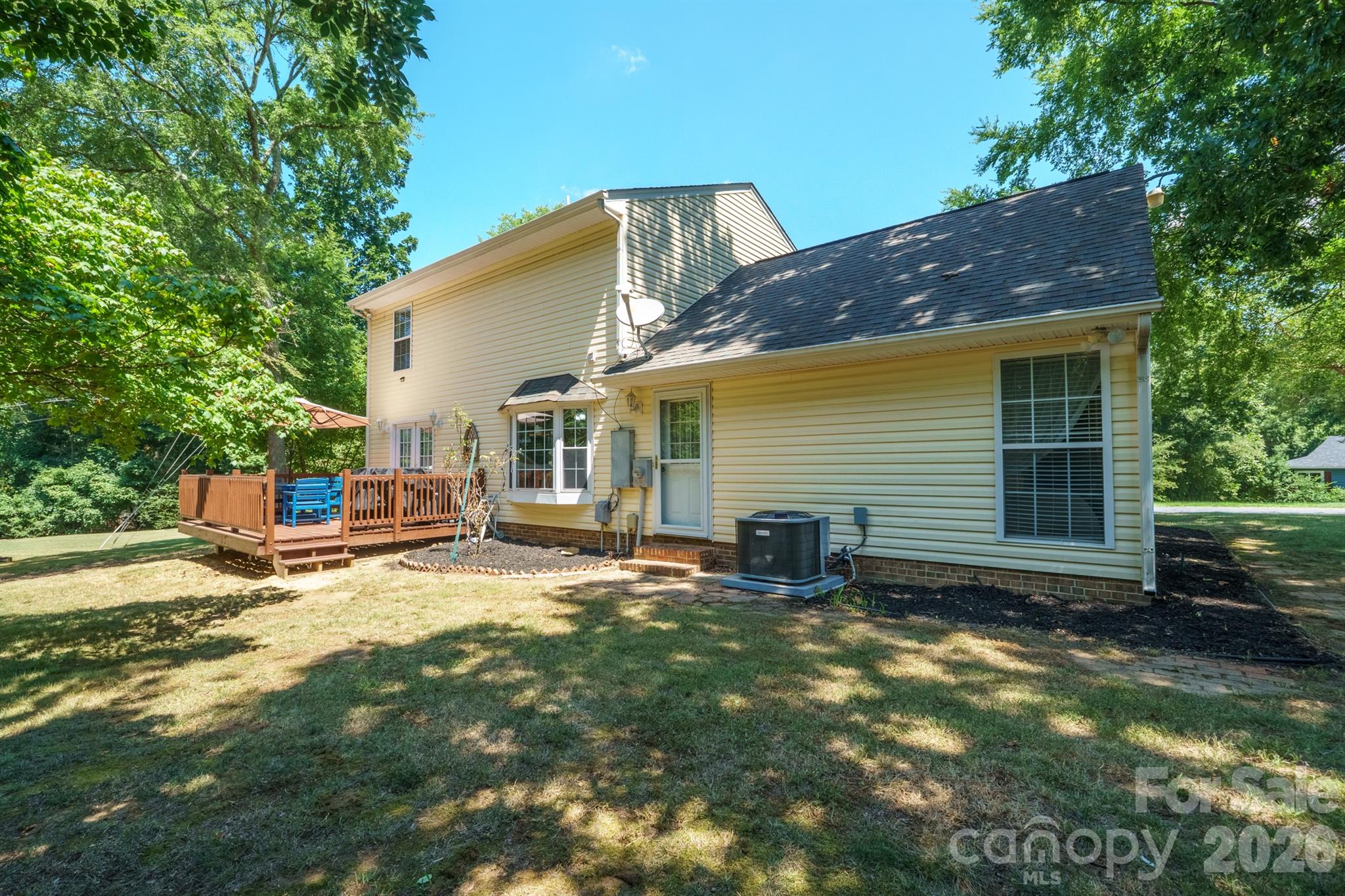 6421 Whitewater Dr, Charlotte, NC 28214