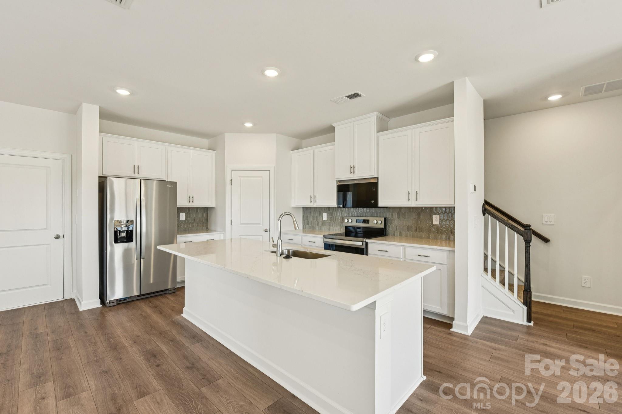 9028 Foggy Brook Loop, Charlotte, NC 28216