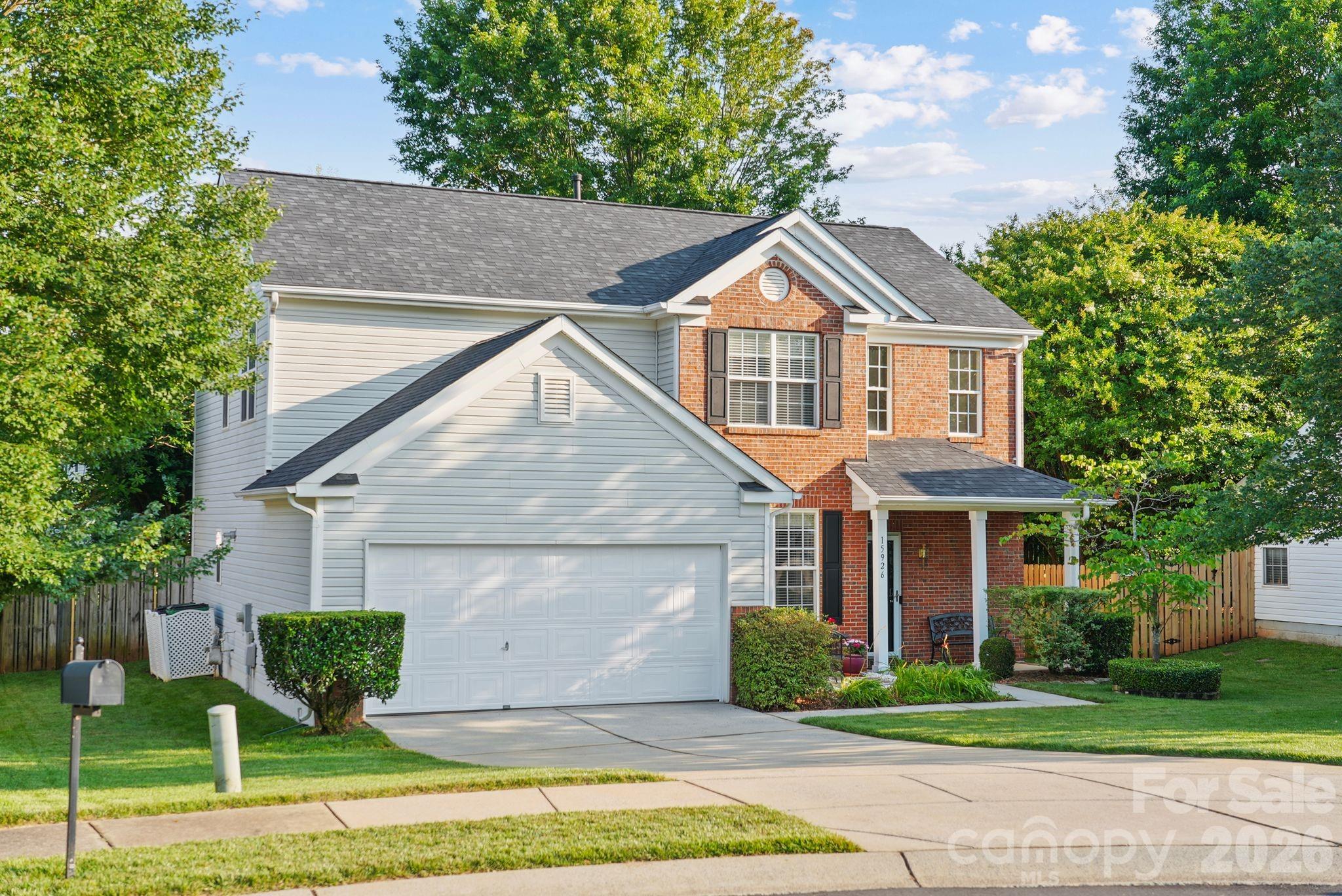 15926 Bubbling Branch Ln, Charlotte, NC 28273