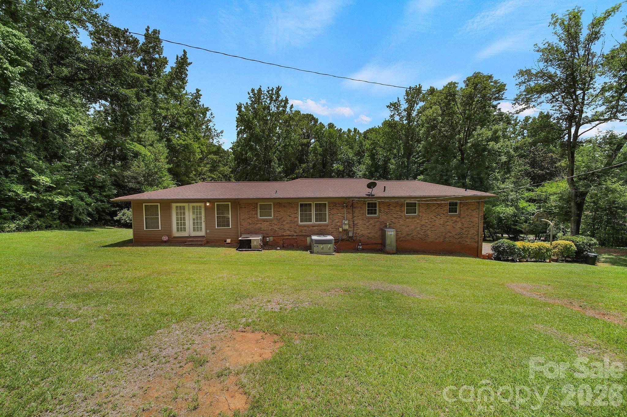 2171 Emma Cir, Lancaster, SC 29720