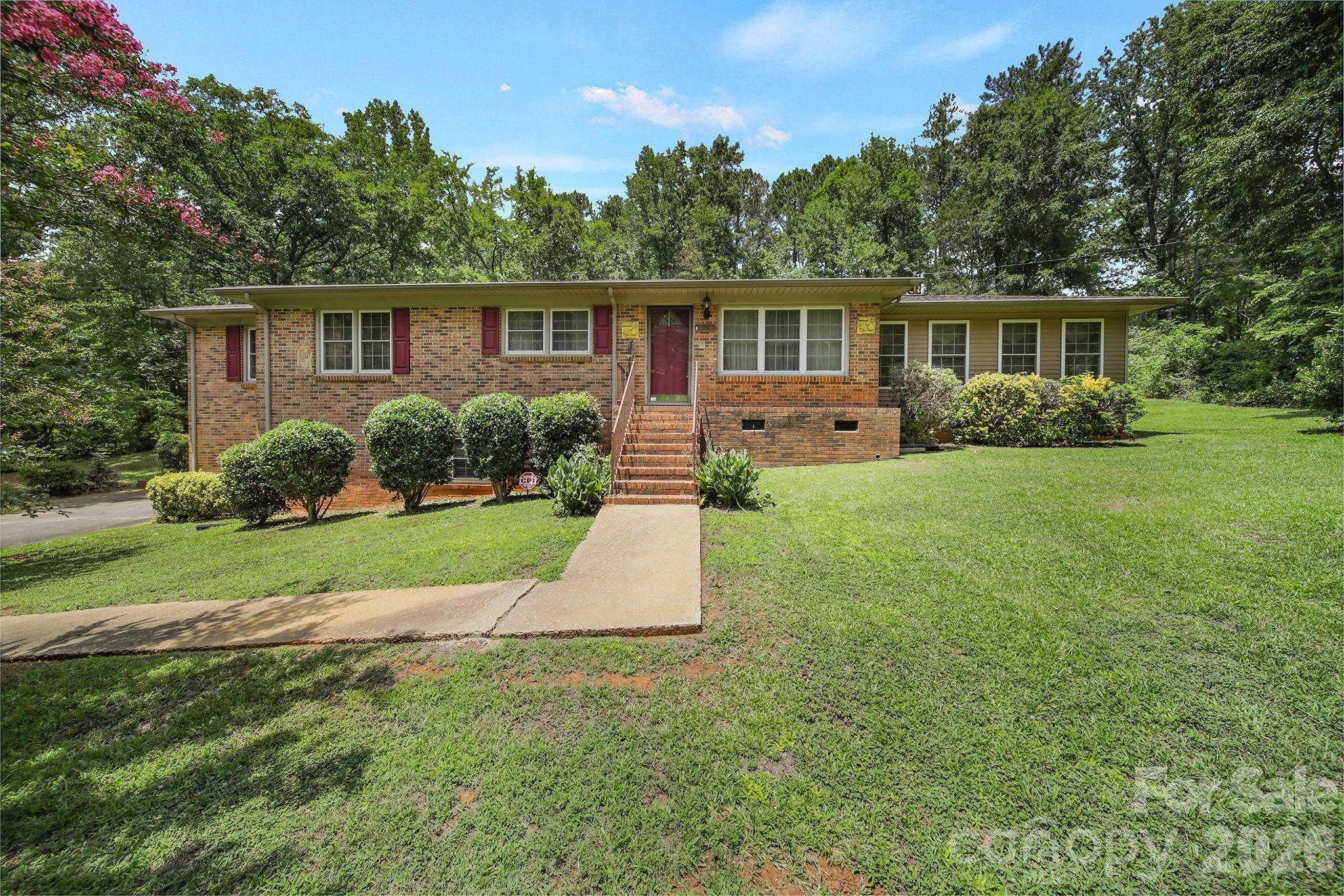 2171 Emma Cir, Lancaster, SC 29720