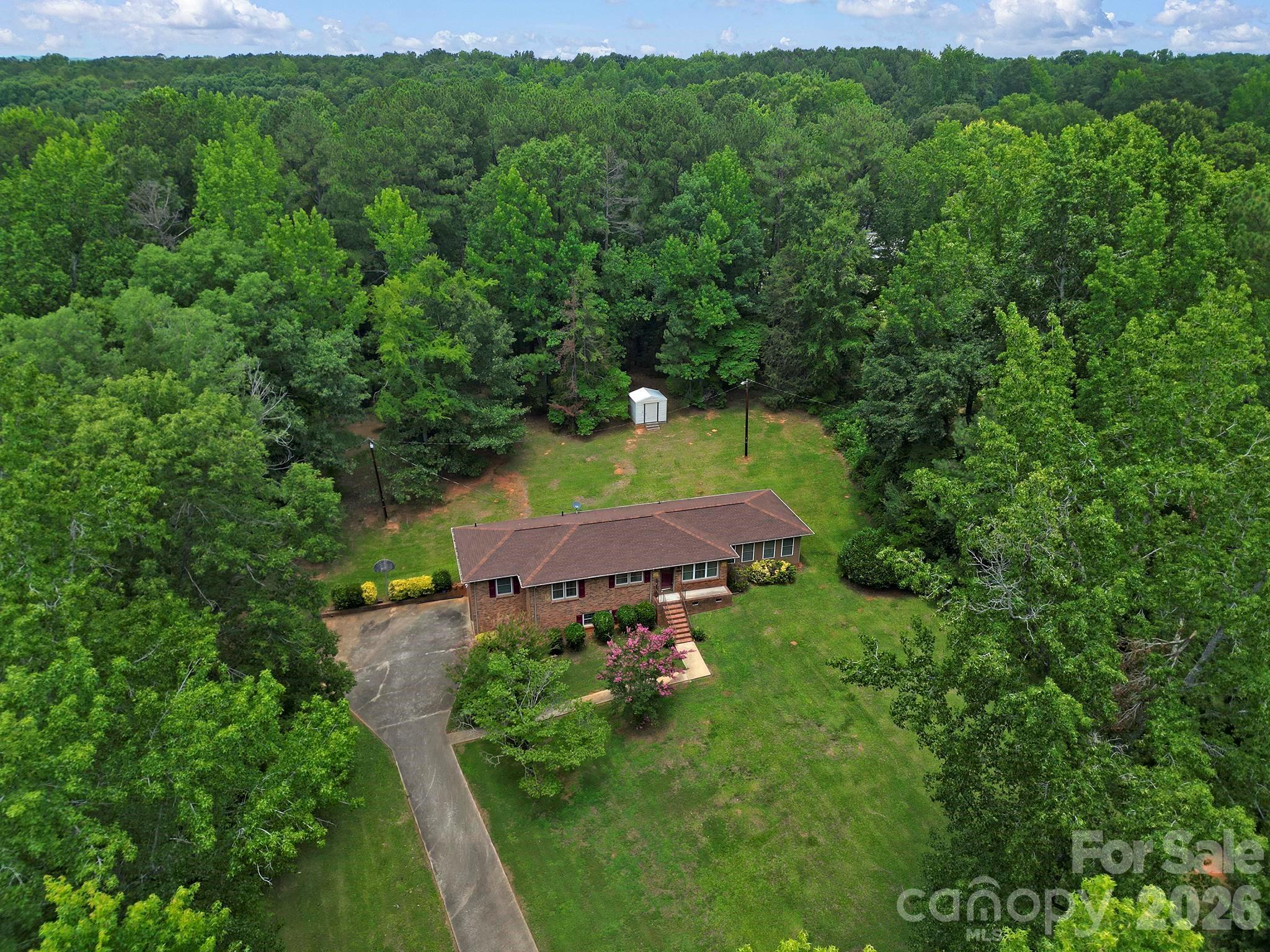 2171 Emma Cir, Lancaster, SC 29720