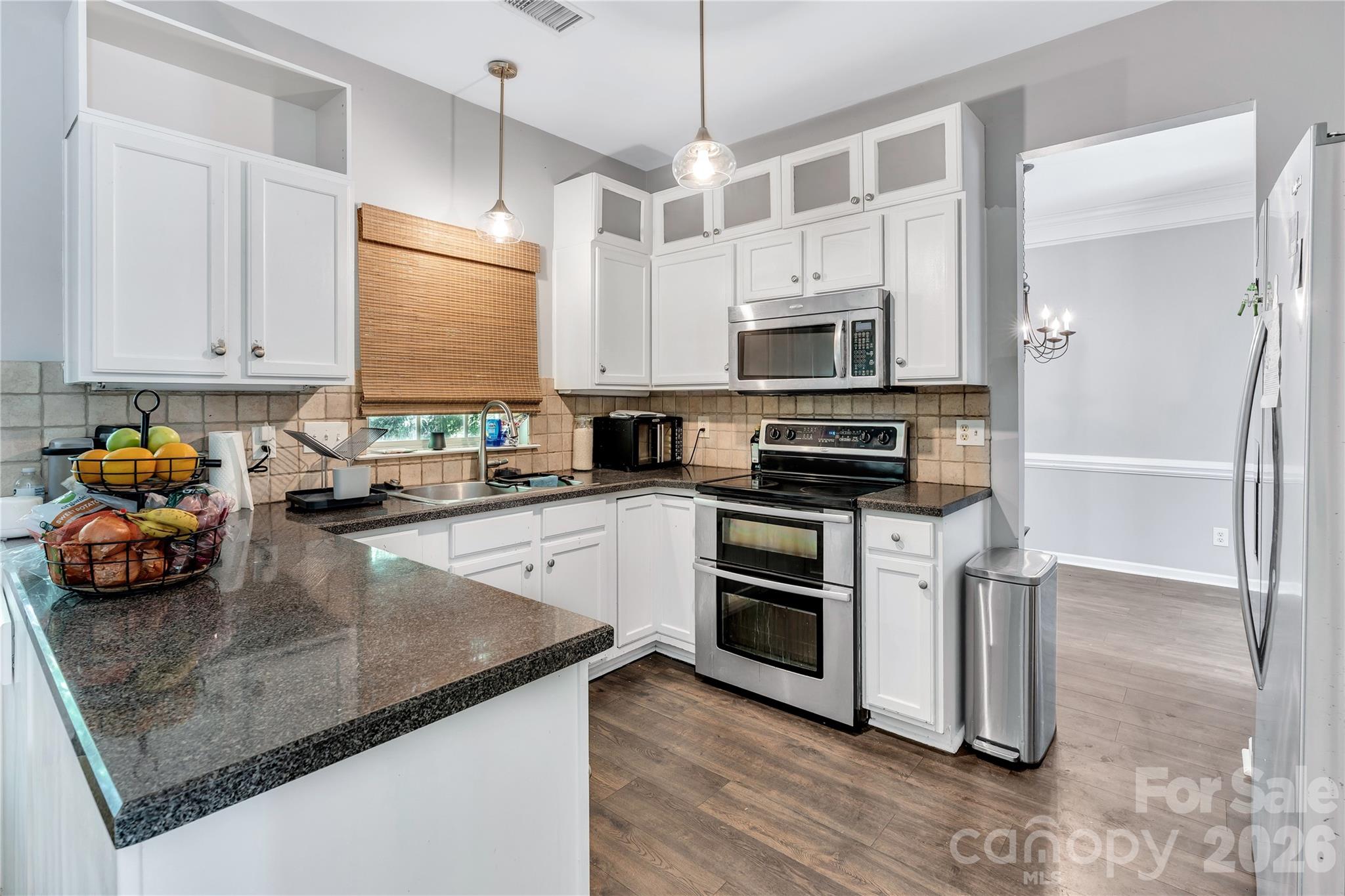 9423 Willow Tree Ln, Charlotte, NC 28277