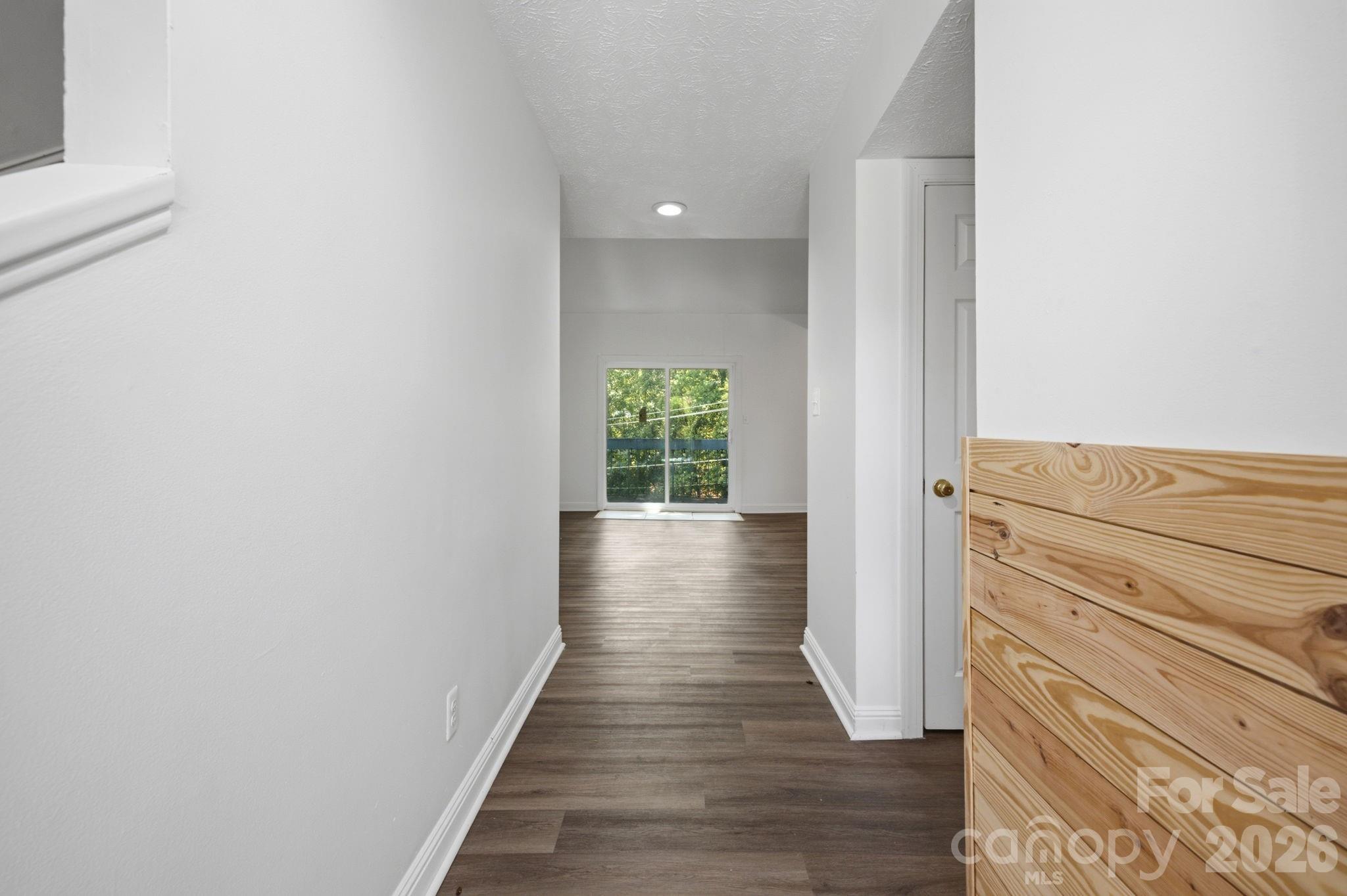 1050 21st Ave NW #6, Hickory, NC 28601