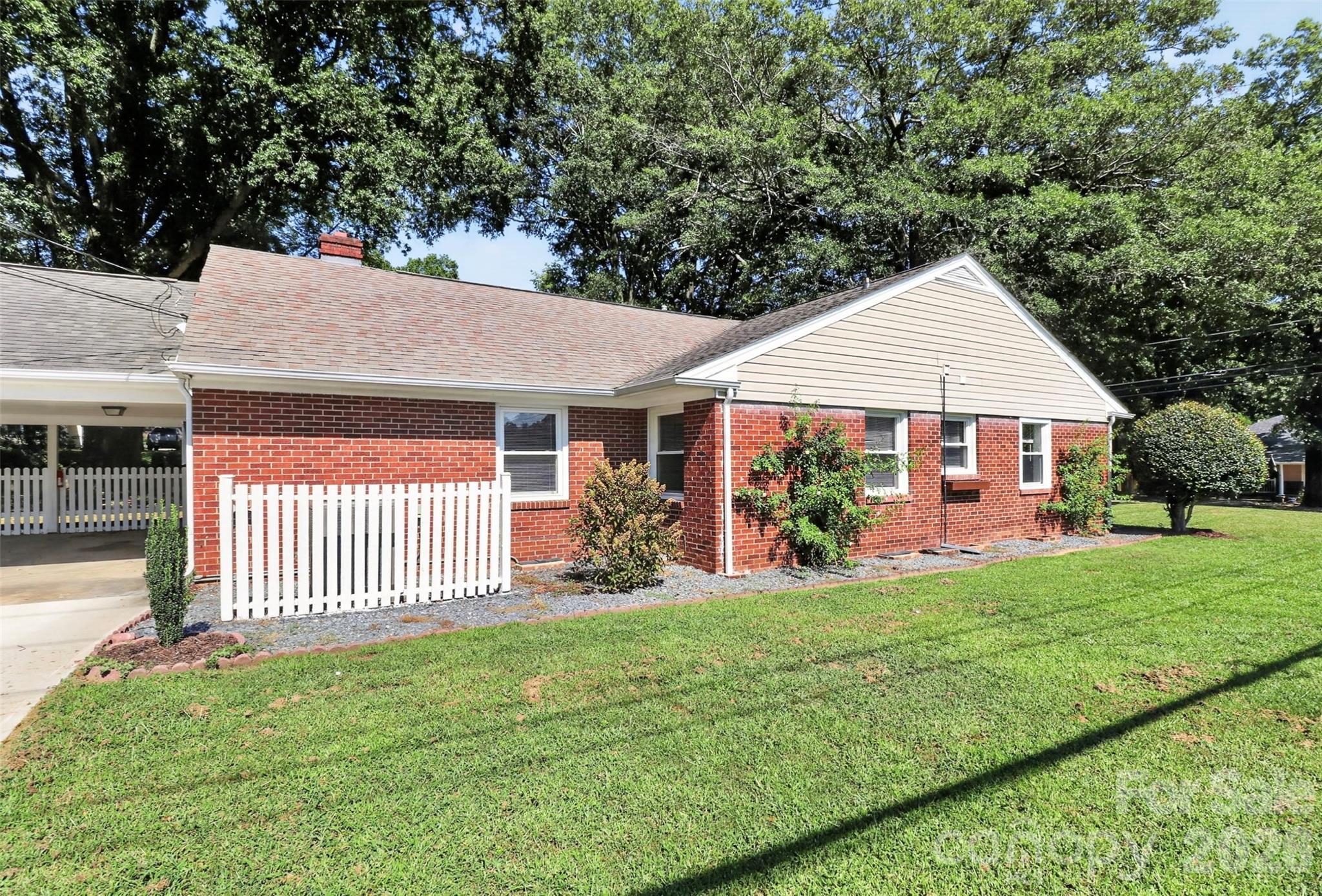 704 Lancaster Ave, Monroe, NC 28112