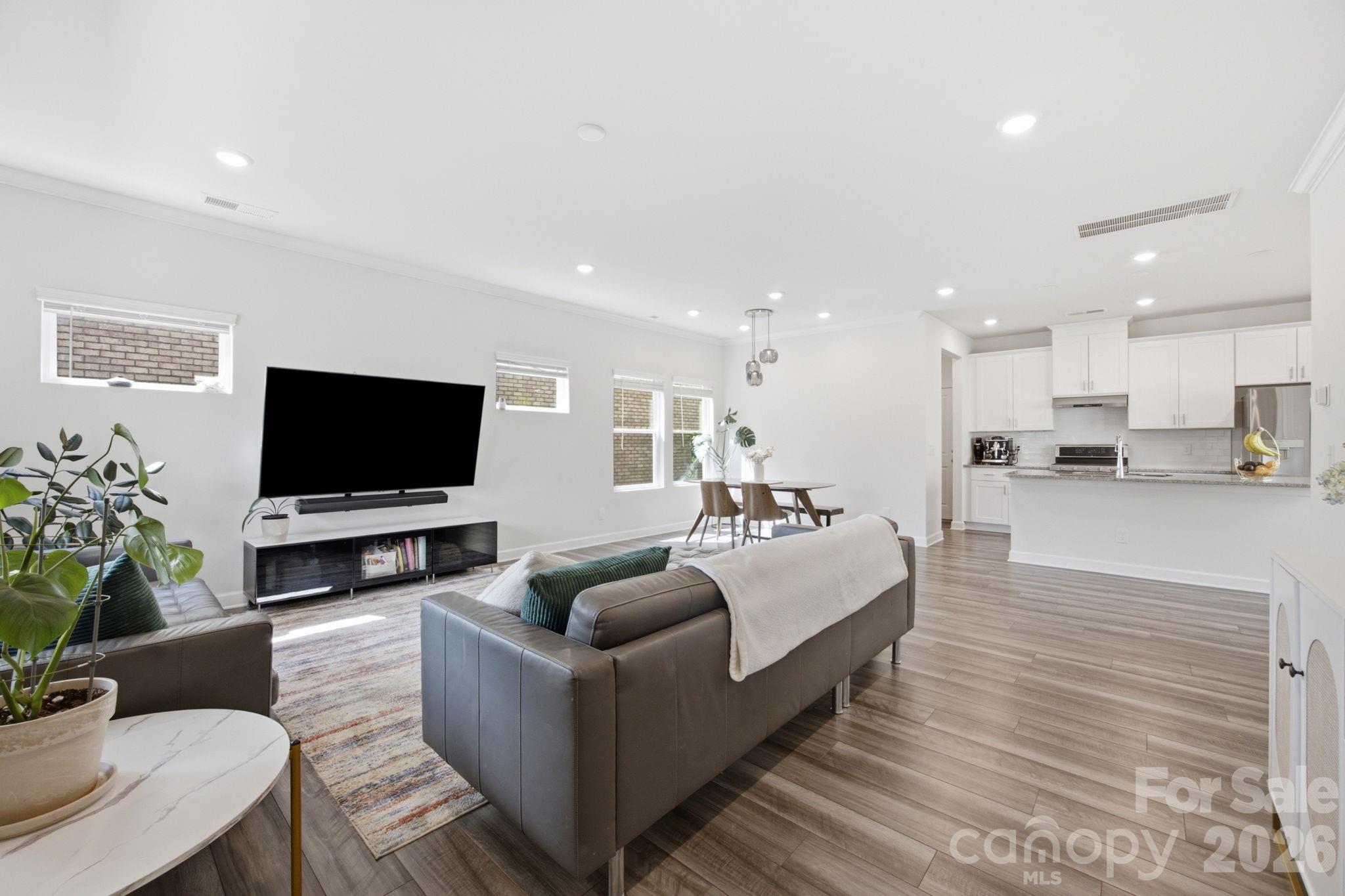 1218 Colgher St, Charlotte, NC 28227