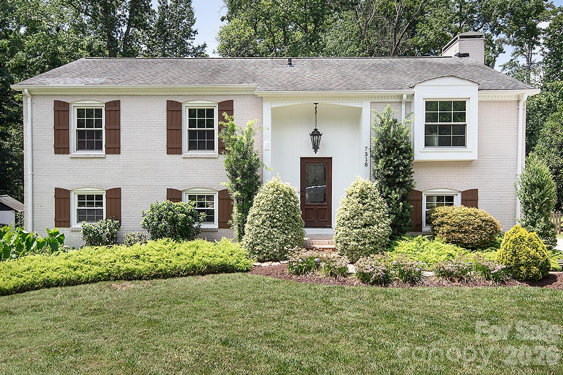 7318 Easen Ct, Charlotte, NC 28211