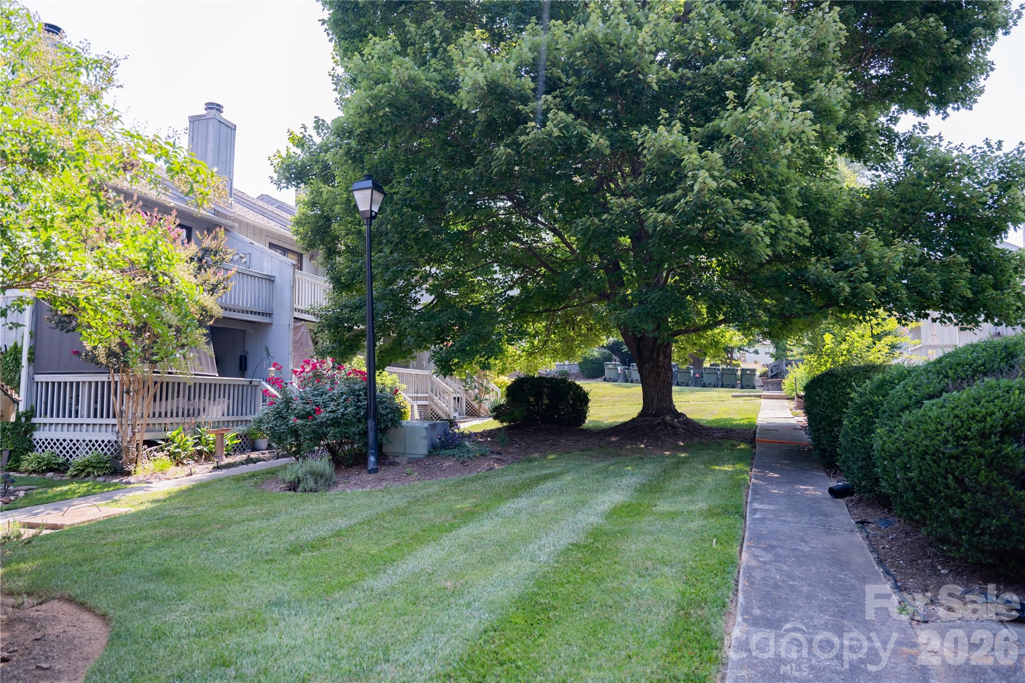 100 Willow Run Dr #17, Gastonia, NC 28056