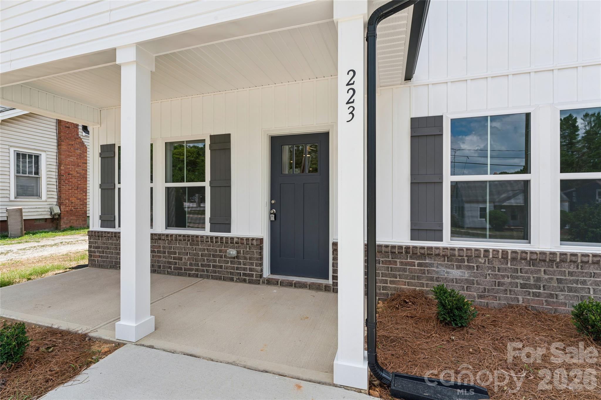 223 W 11th St, Salisbury, NC 28144