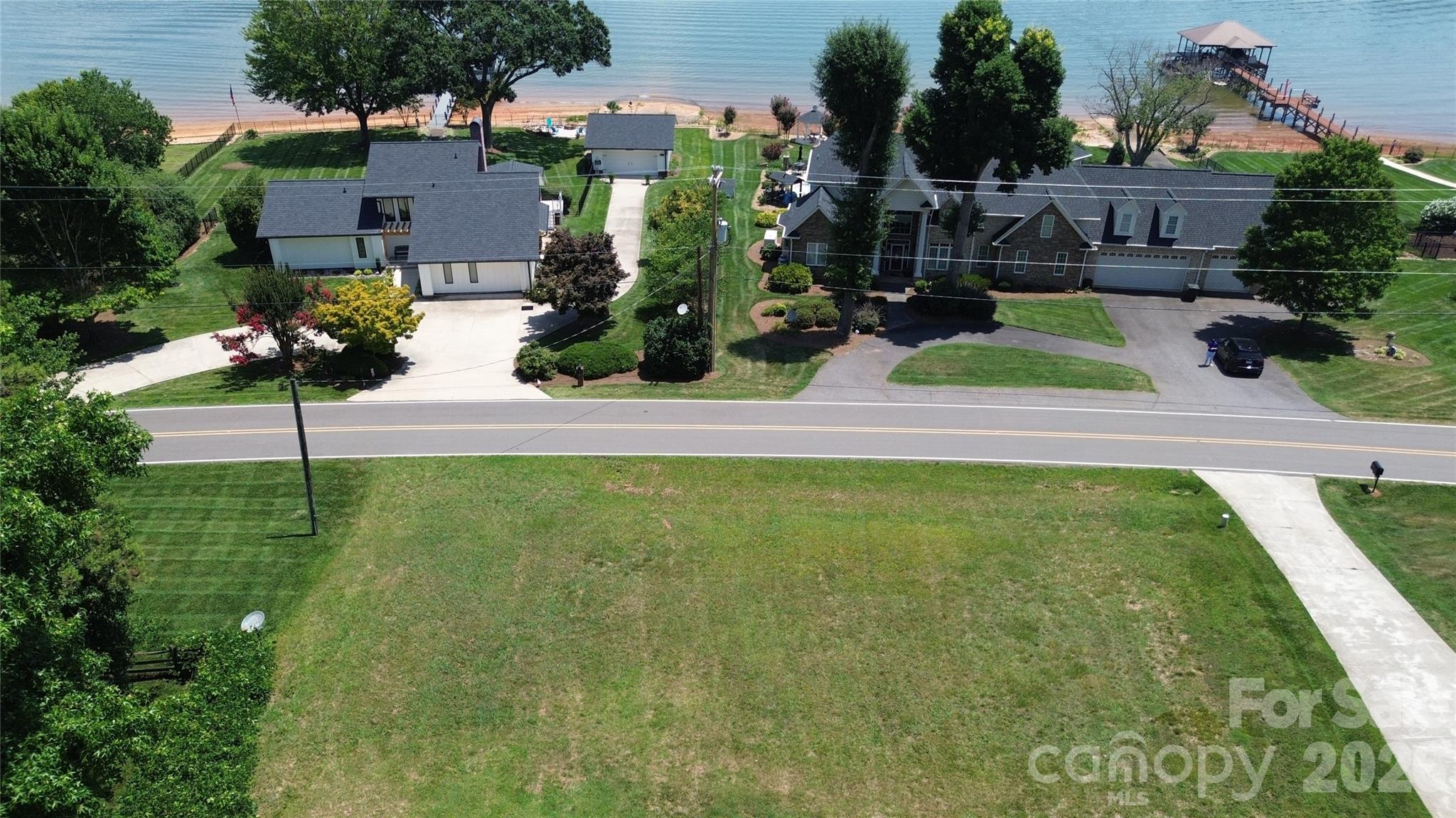 182 Wilson Lake Rd, Mooresville, NC 28117
