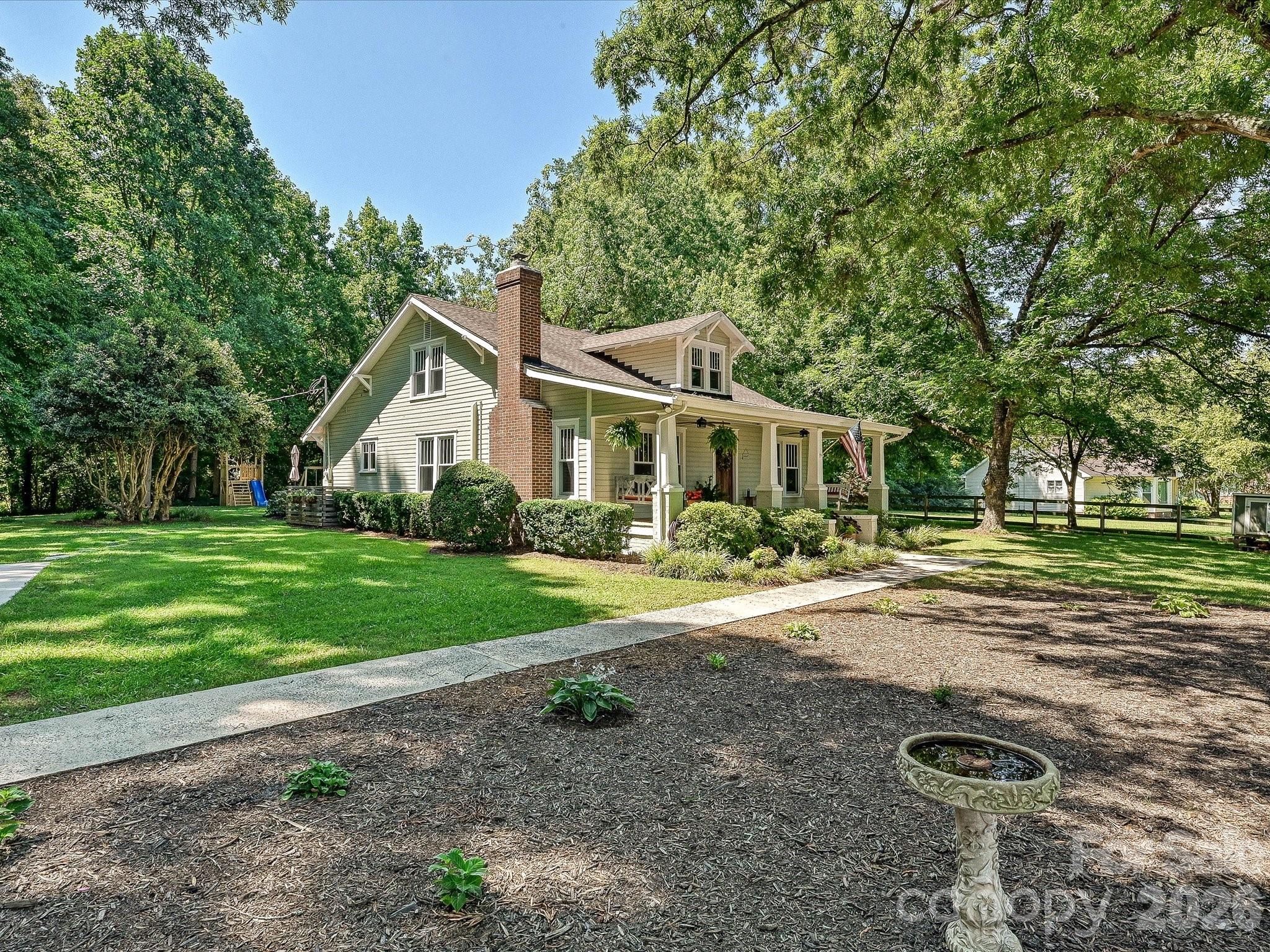 3514 Kelly Rd, Charlotte, NC 28216