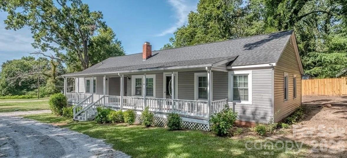 104 Penny St, Lancaster, SC 29720