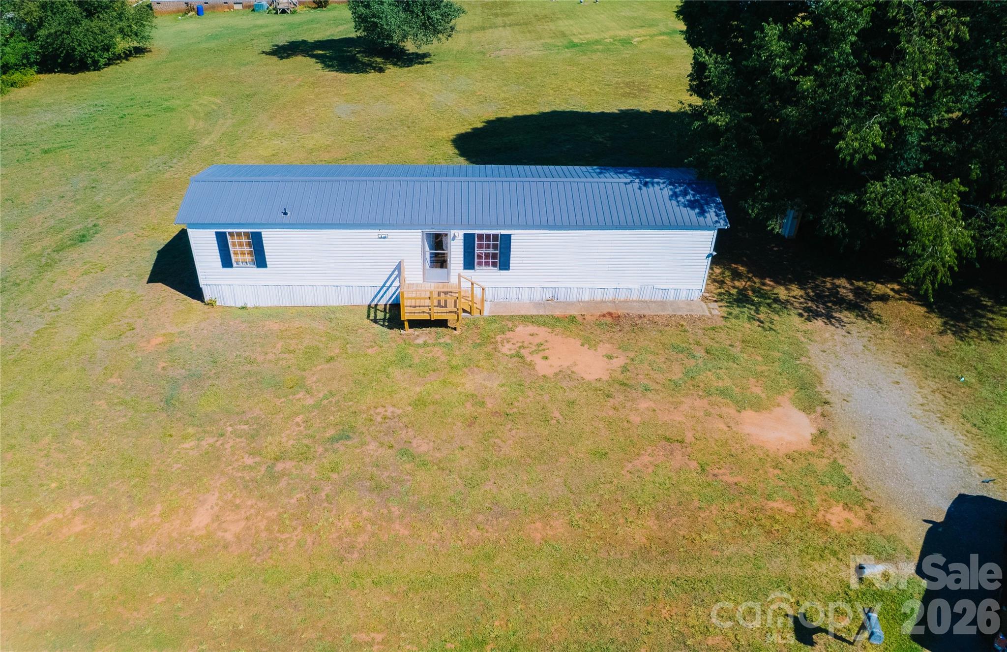 1341 Freedom Ln, Newton, NC 28658