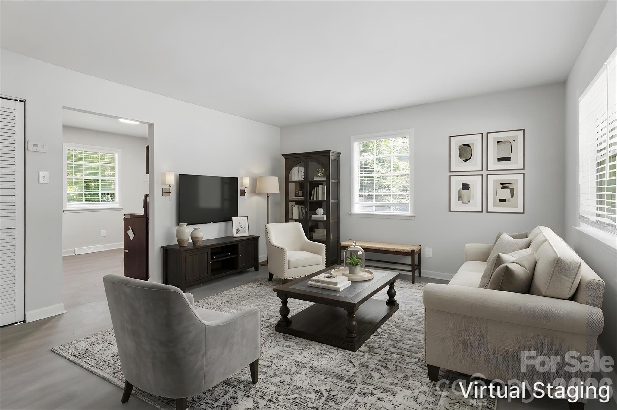 2121 Longleaf Dr, Charlotte, NC 28210
