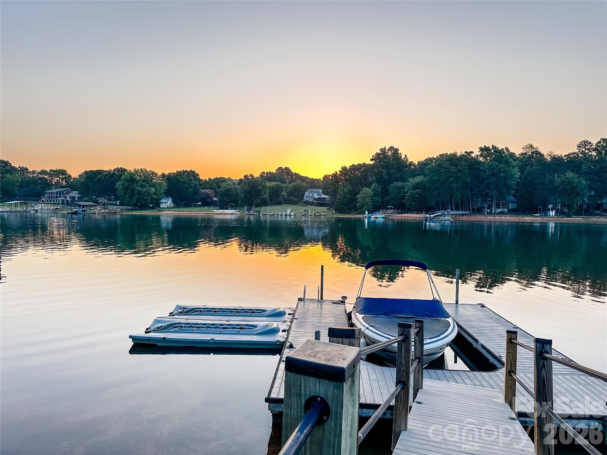 175 Woodstream Cir, Mooresville, NC 28117