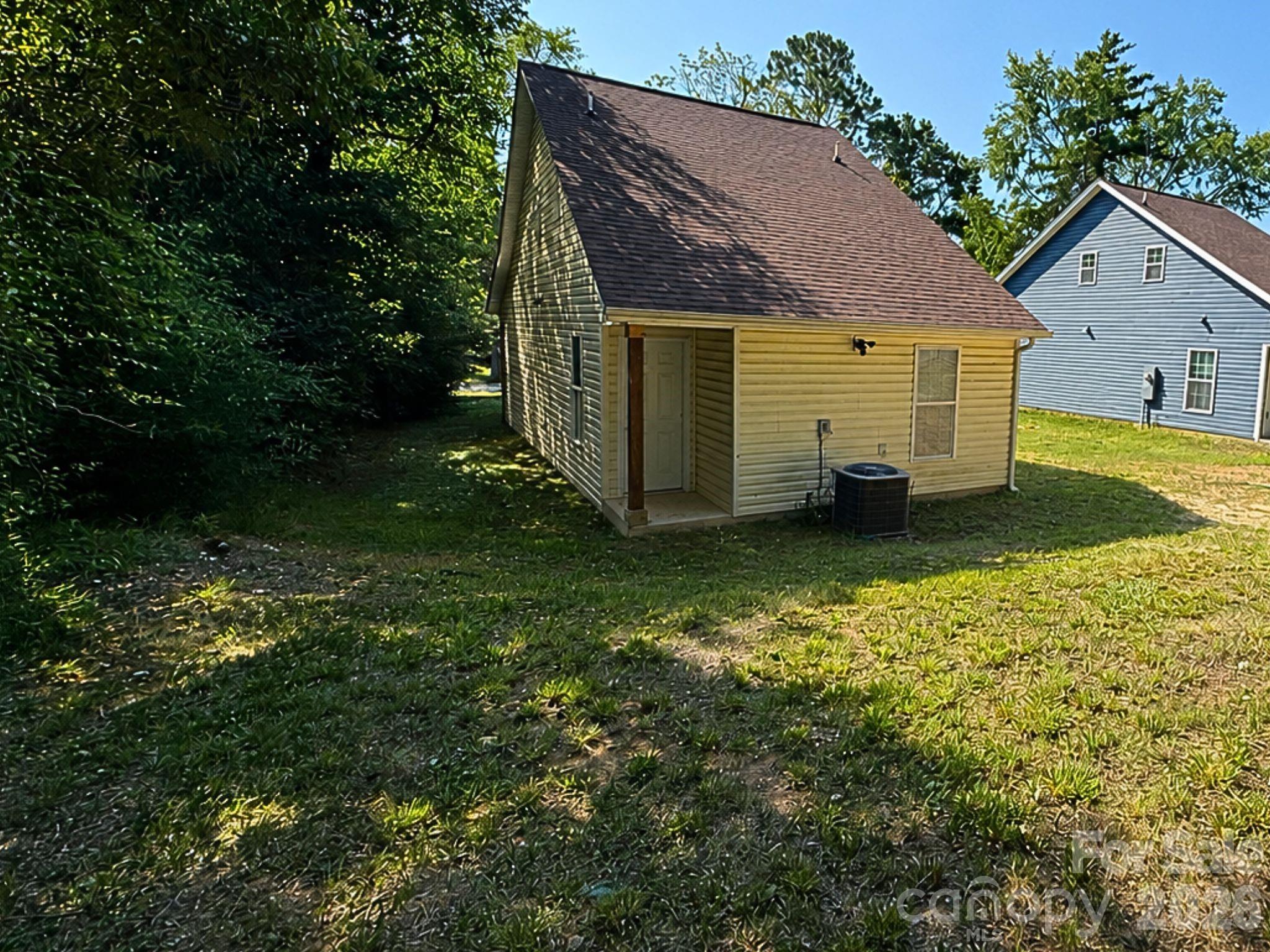 521 Johnson St, Chester, SC 29706