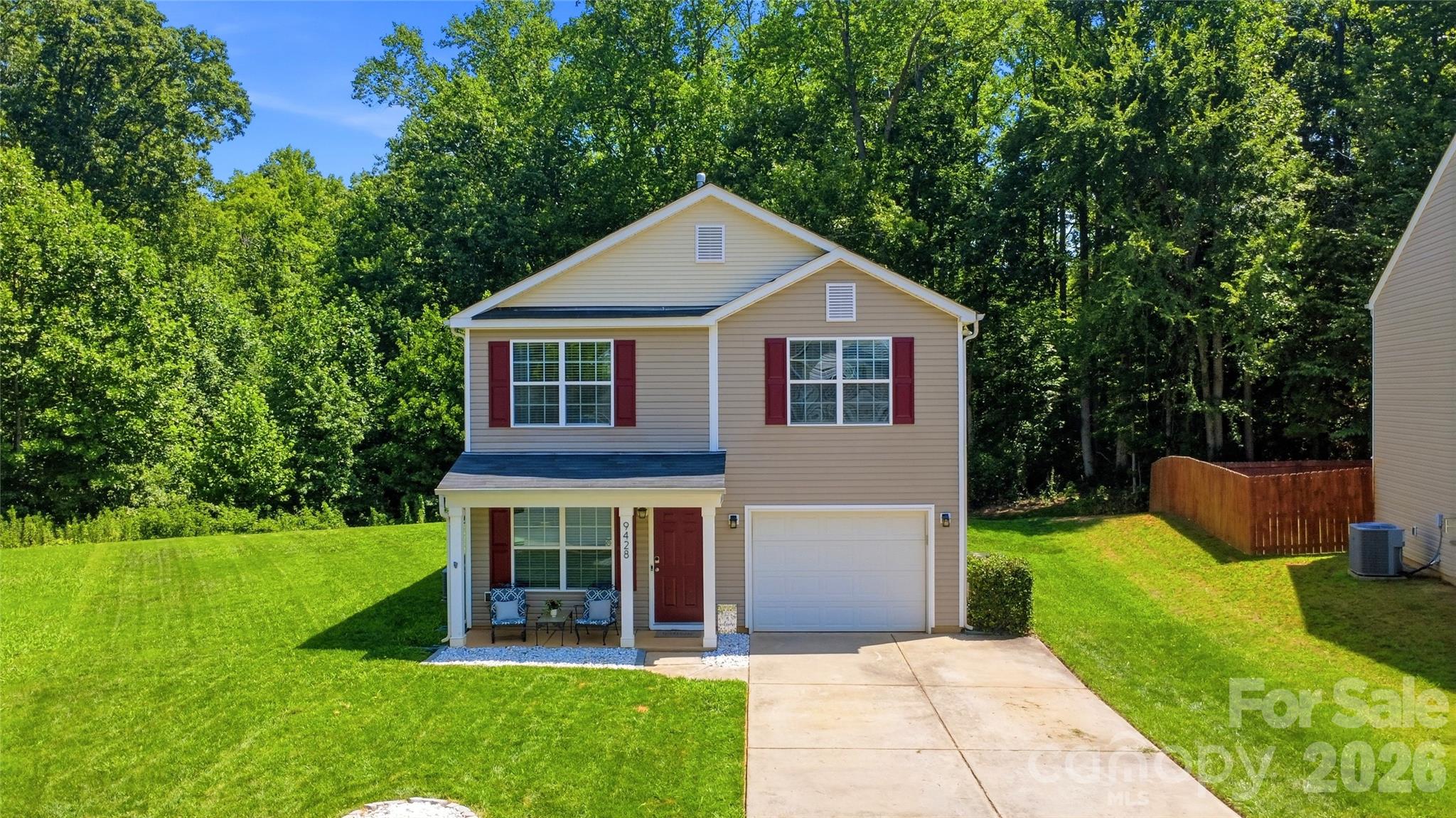 9428 Quilting Bee Ln, Charlotte, NC 28216