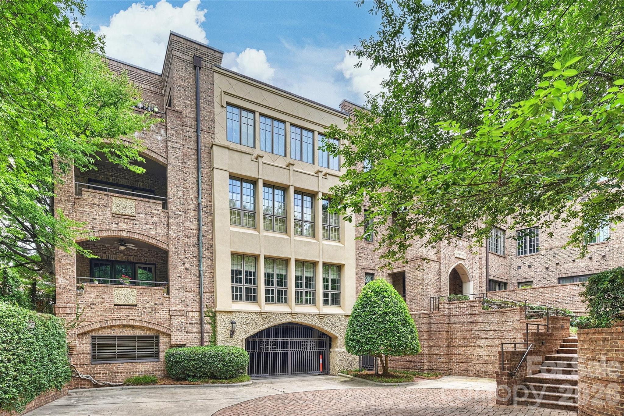 241 Queens Rd, Charlotte, NC 28204