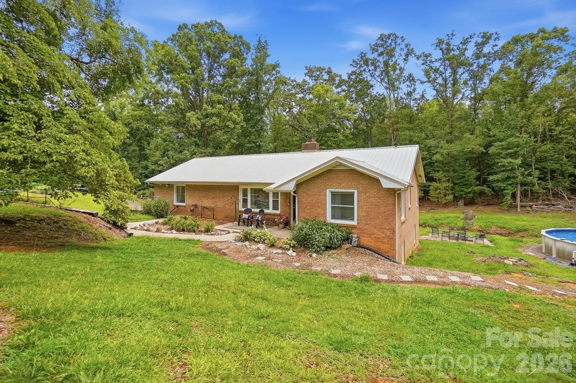 1021 Wedgewood Rd, Lancaster, SC 29720