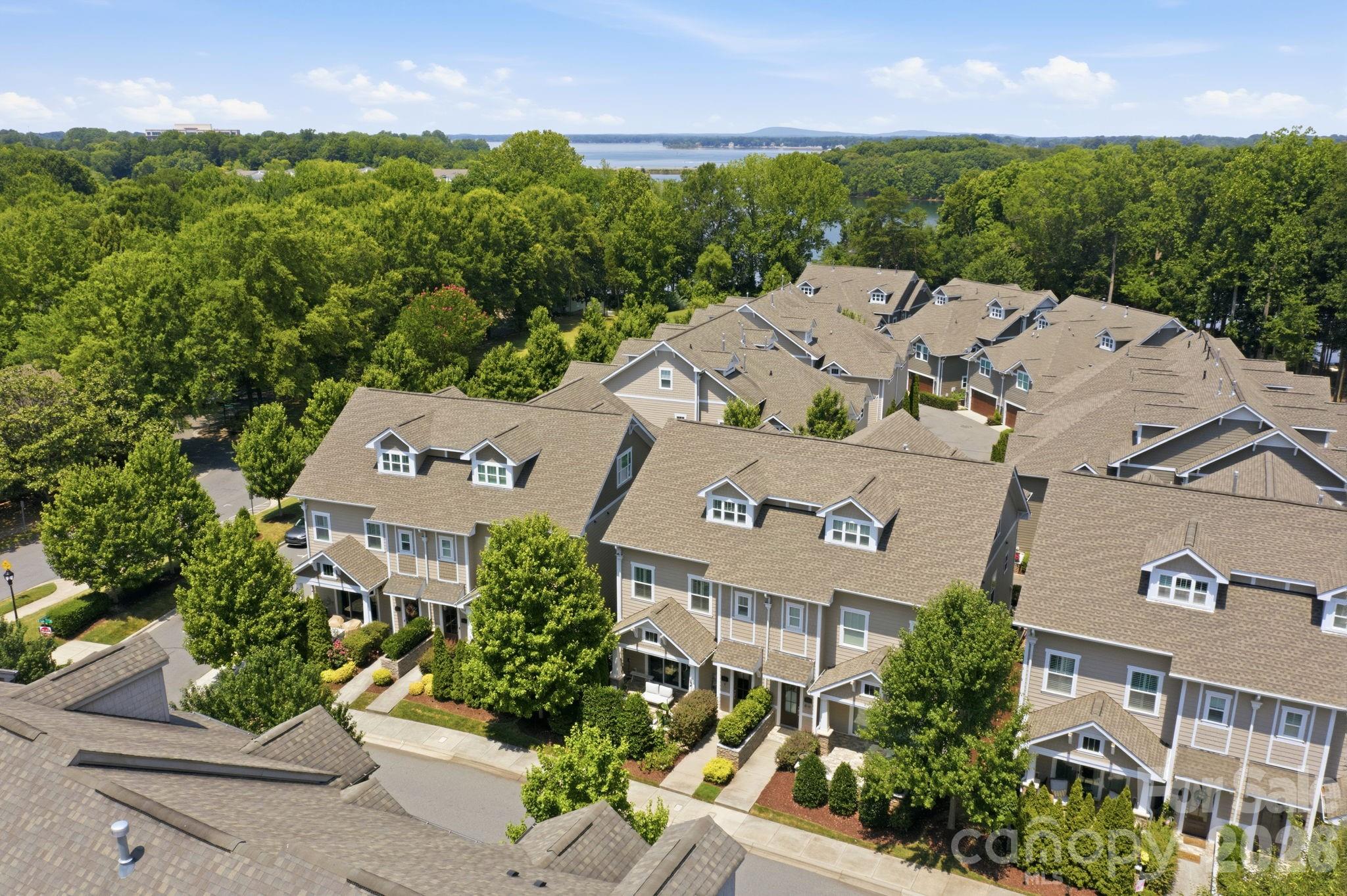 744 Amalfi Dr, Davidson, NC 28036