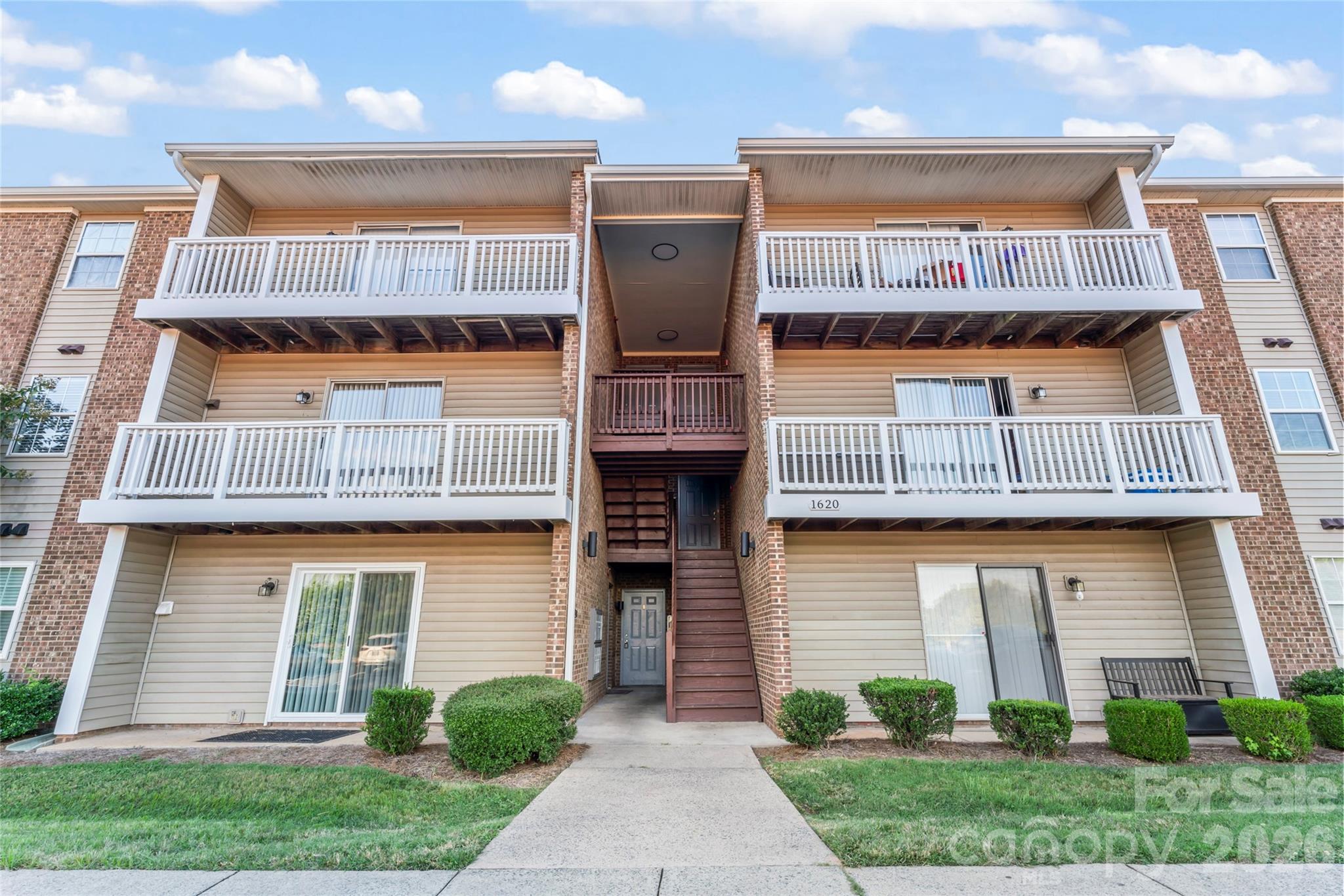 1620 Arlyn Cir #L, Charlotte, NC 28213