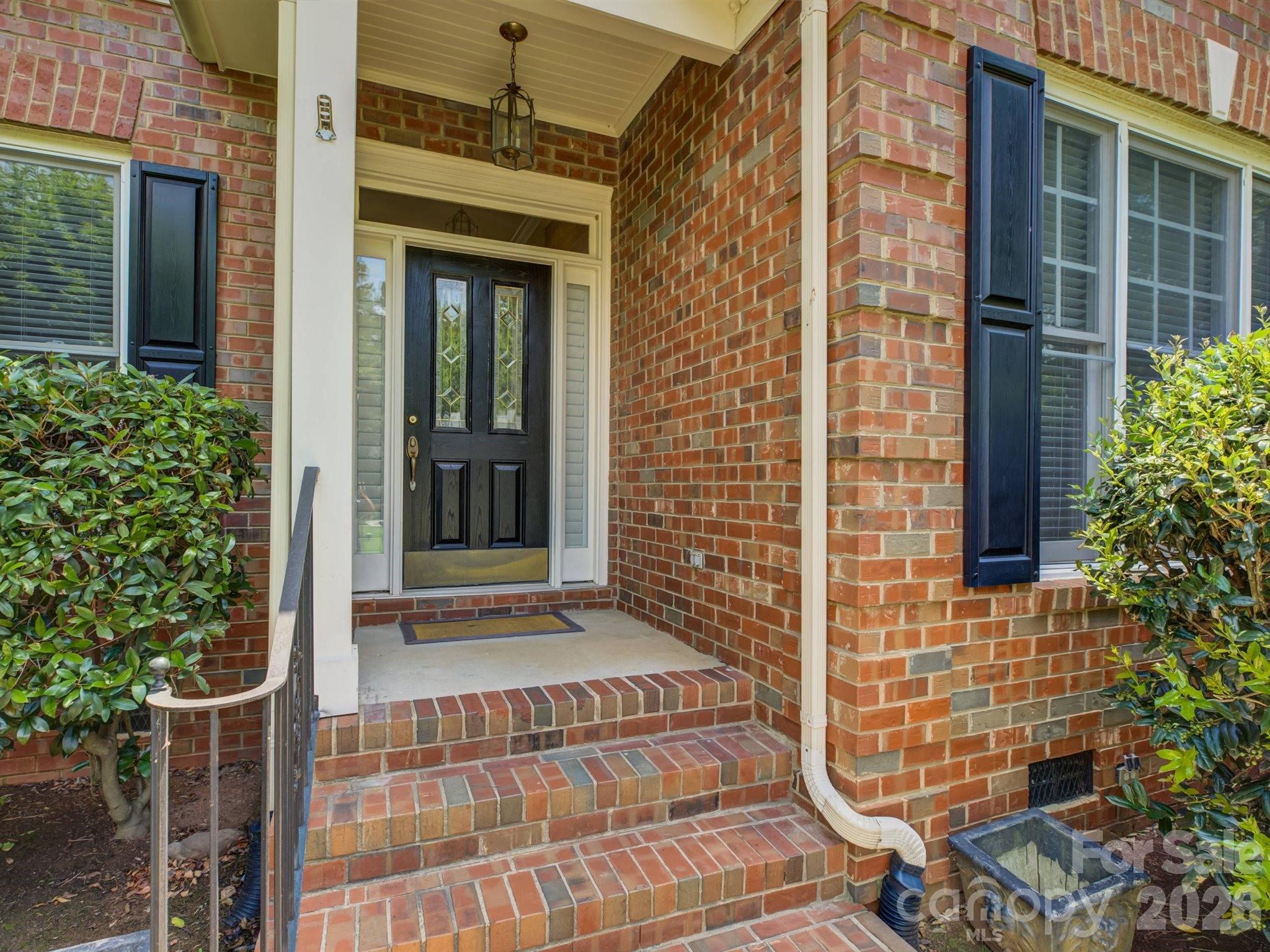 10119 Victoria Mill Ct, Charlotte, NC 28277