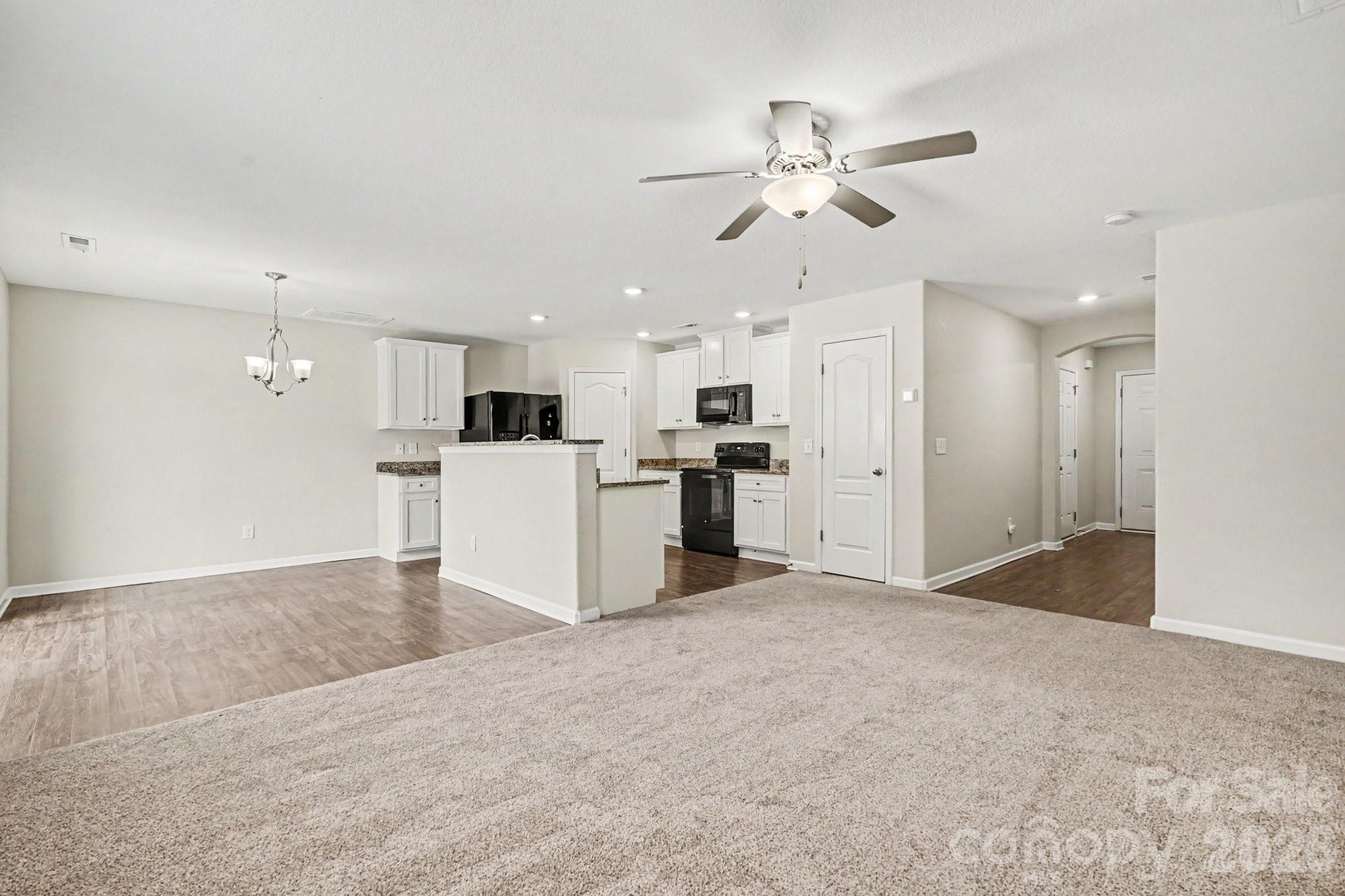 2240 Latimer Ln, Charlotte, NC 28214