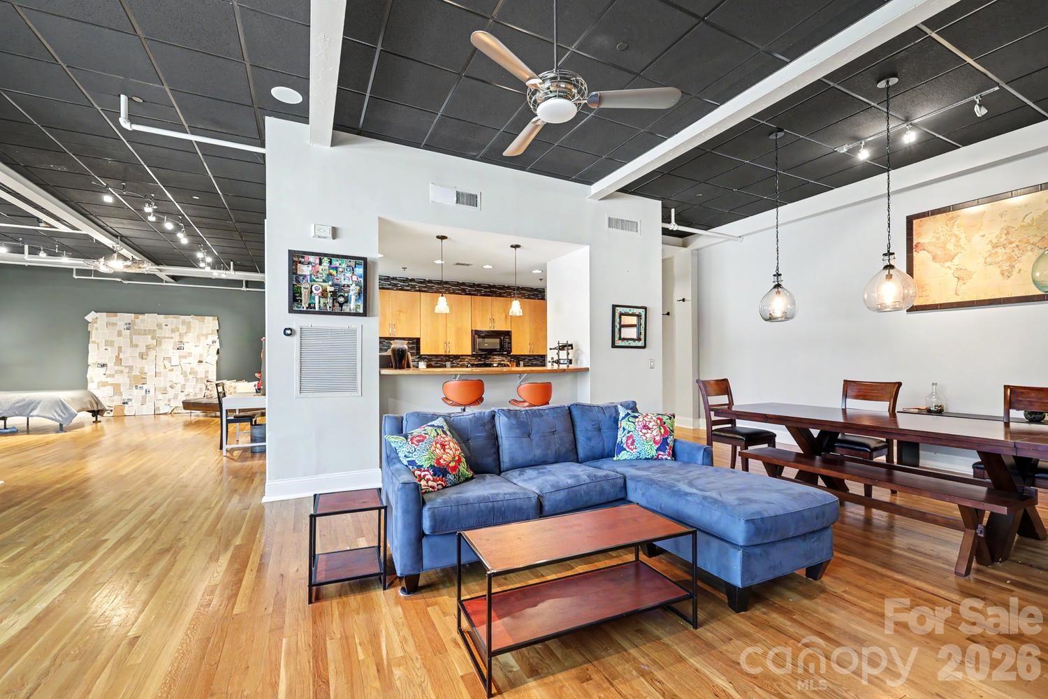310 Arlington Ave #214, Charlotte, NC 28203
