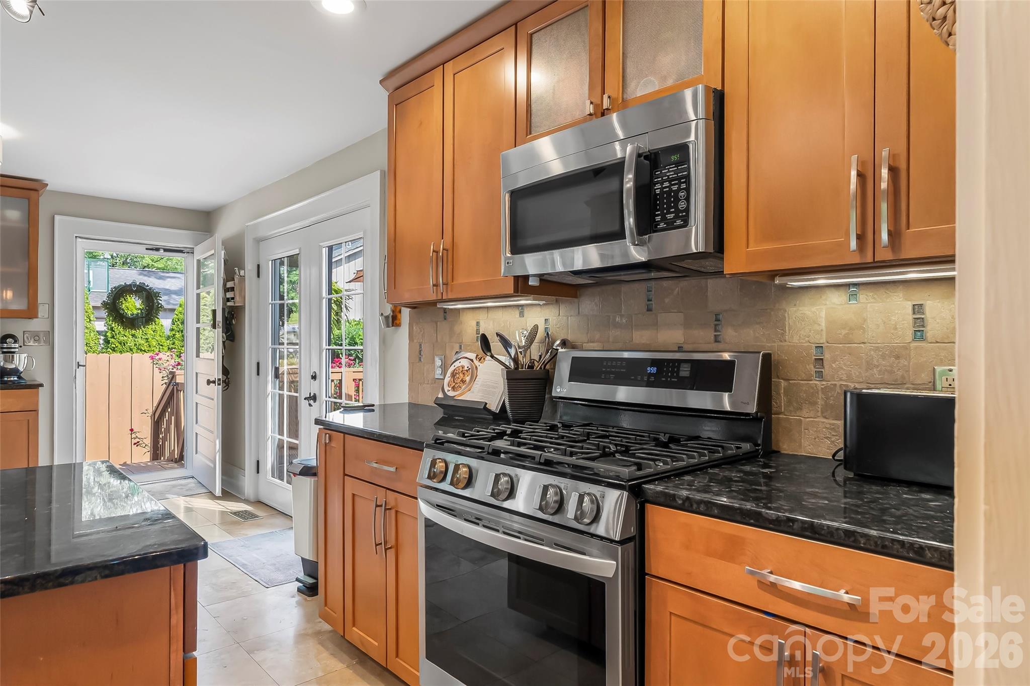 1026 14th Avenue Dr NW, Hickory, NC 28601