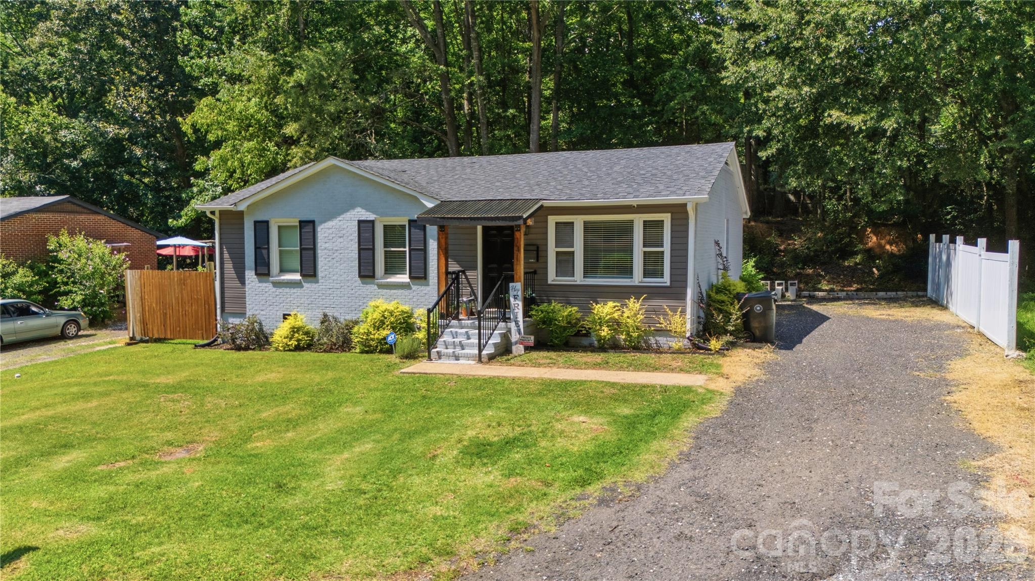 131 Hickory Ln, York, SC 29745