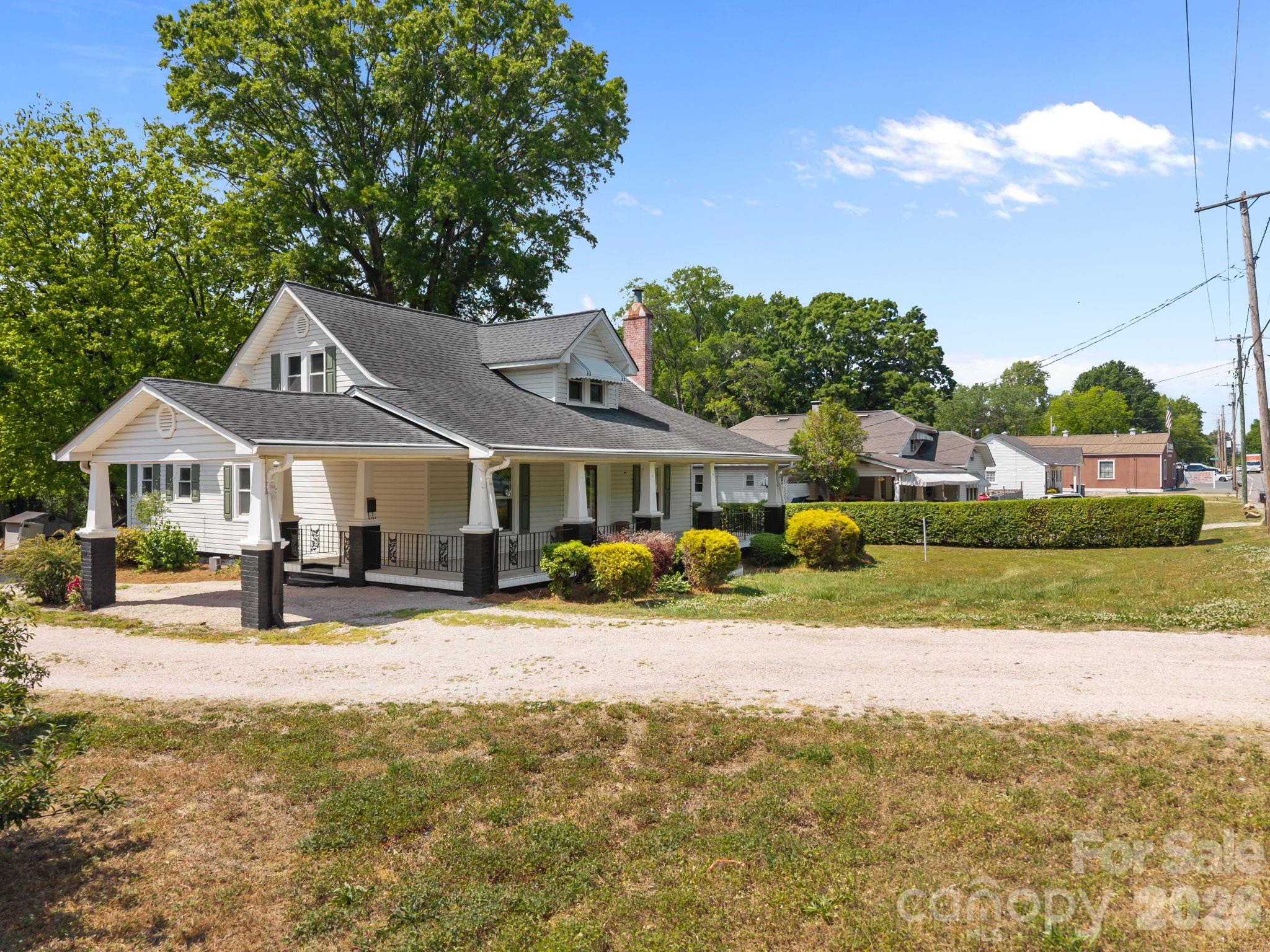 2407 N Main St, Kannapolis, NC 28081
