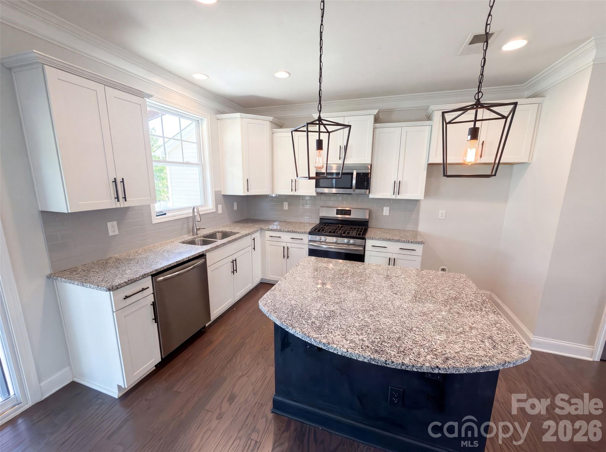 7020 Chrysanthemum Rd, Lancaster, SC 29720