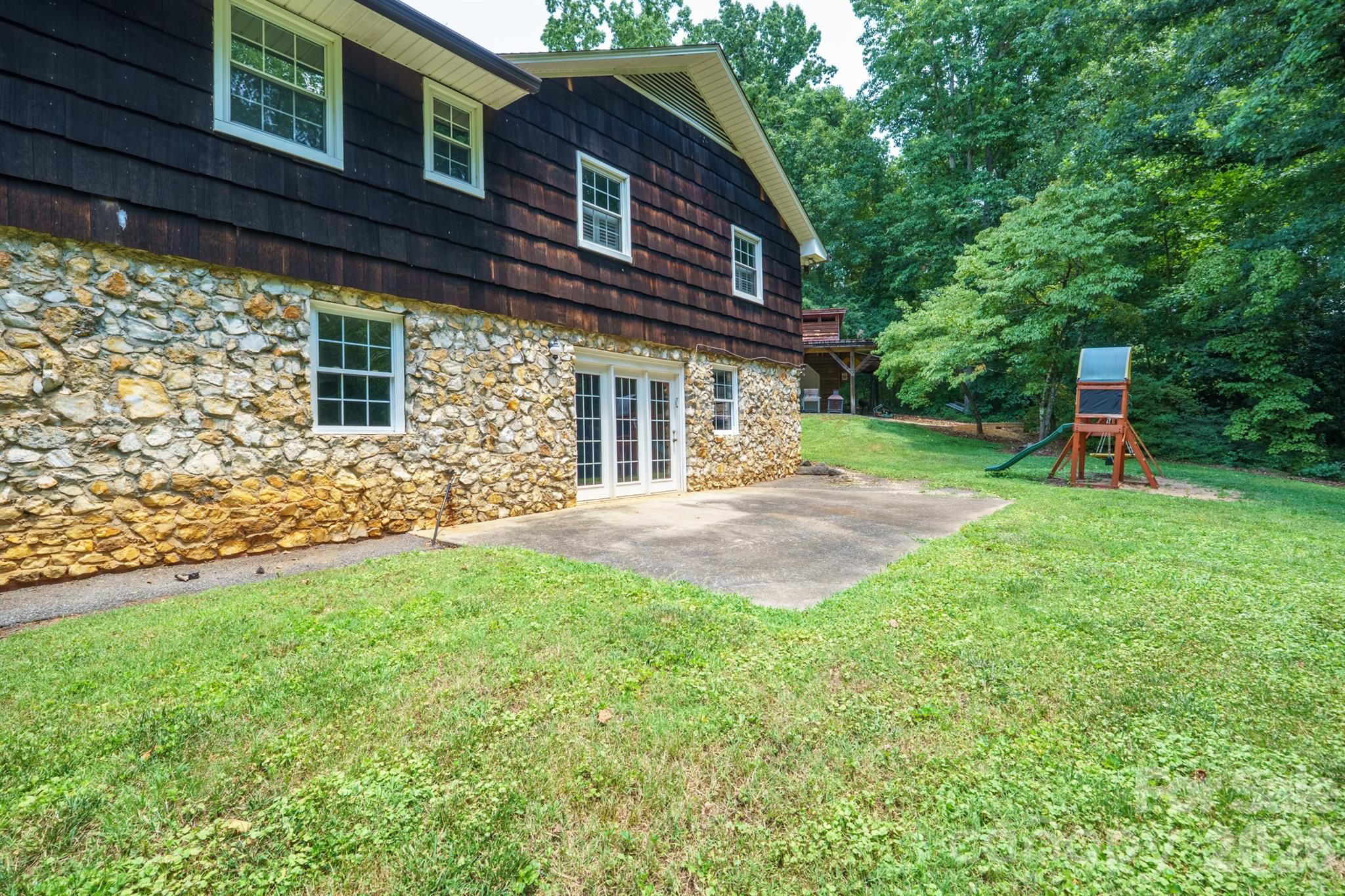 229 Rocky Ln, Lincolnton, NC 28092