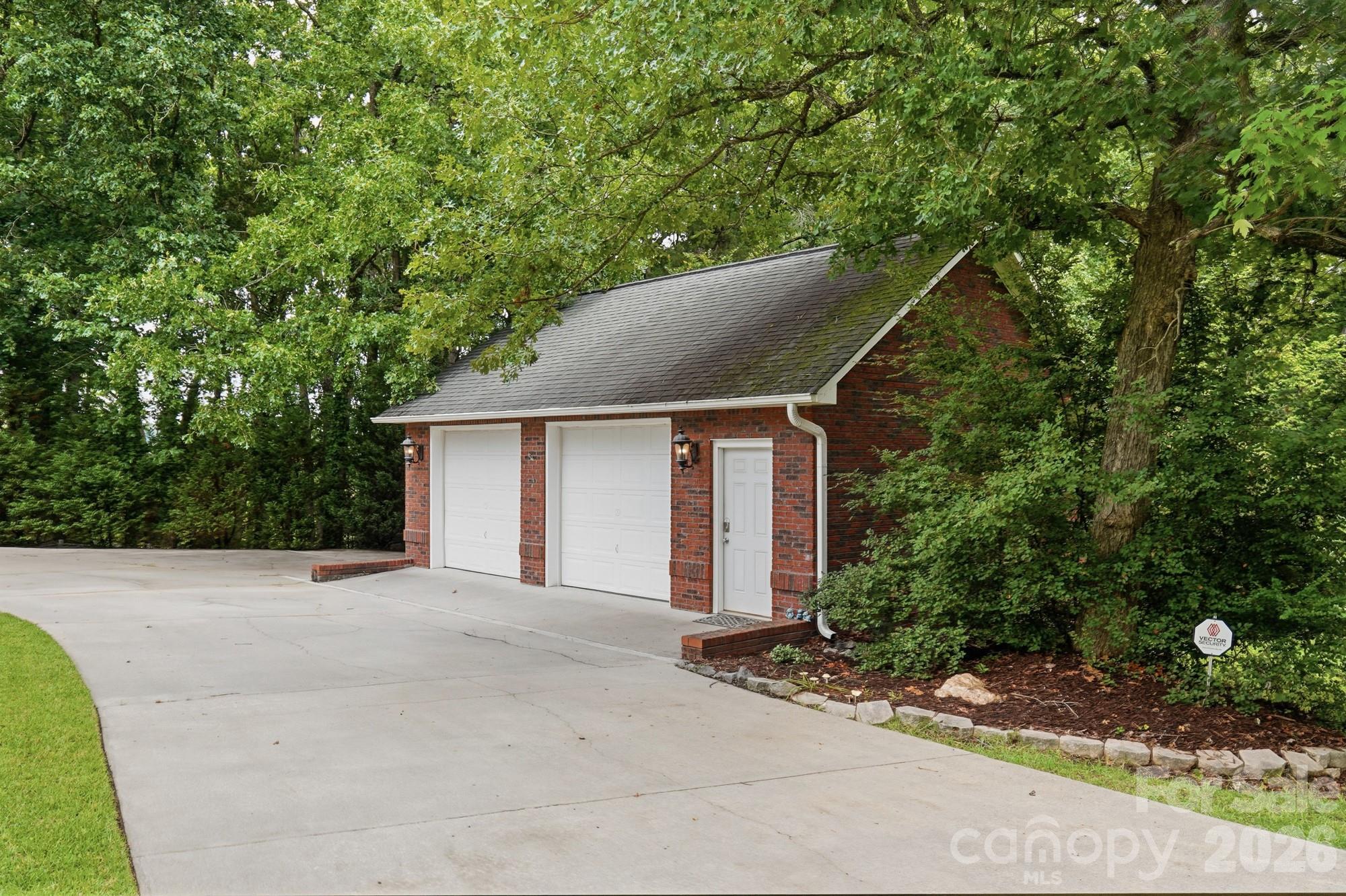 1220 Grun Augen Dr, Richburg, SC 29729