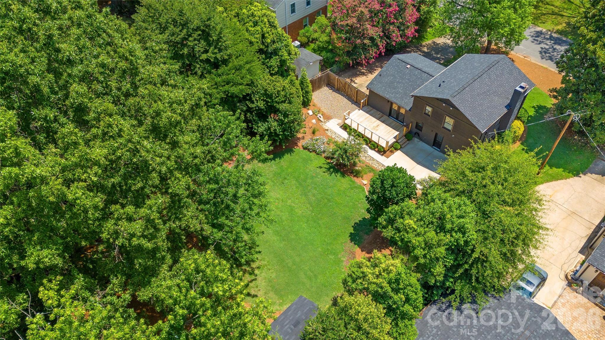 5416 Londonderry Rd, Charlotte, NC 28210