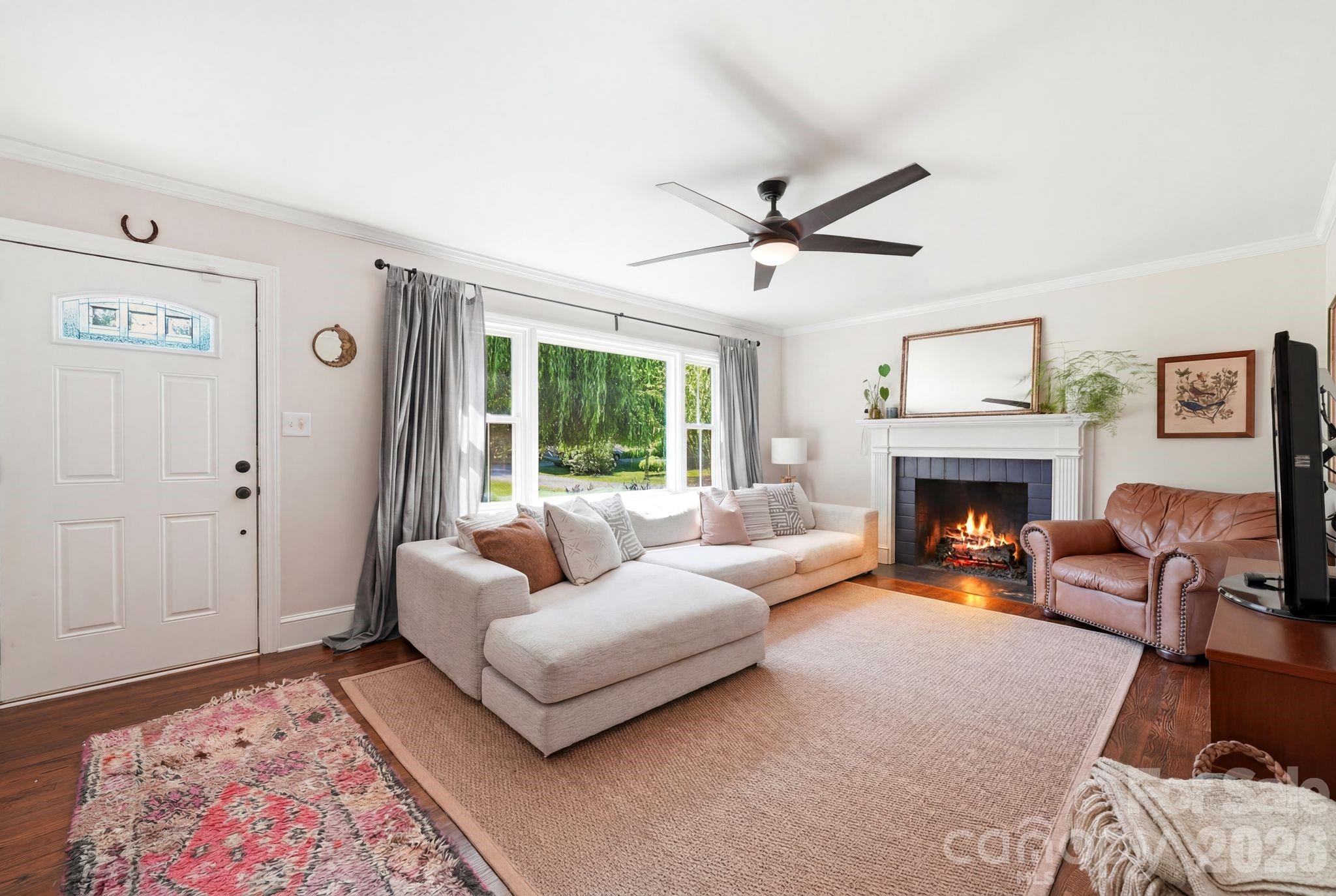 6409 Woodland Cir, Charlotte, NC 28216