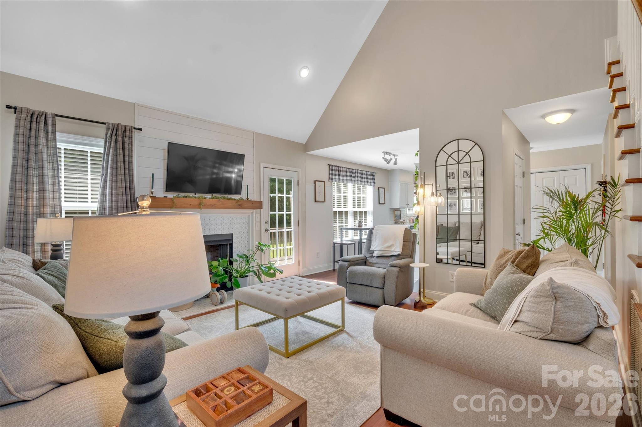 2114 Pinnacle View Dr, Kings Mountain, NC 28086