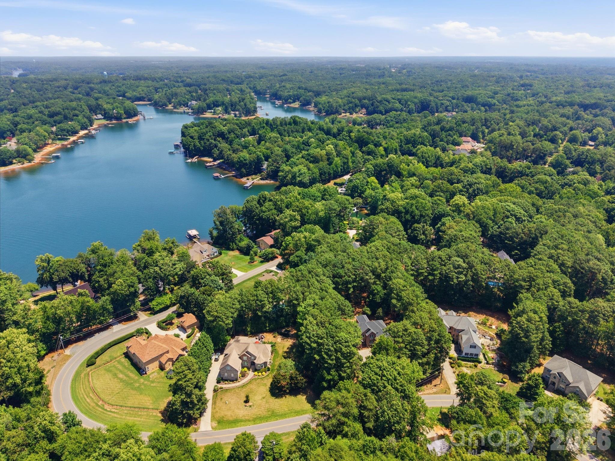202 Indian Trl, Mooresville, NC 28117