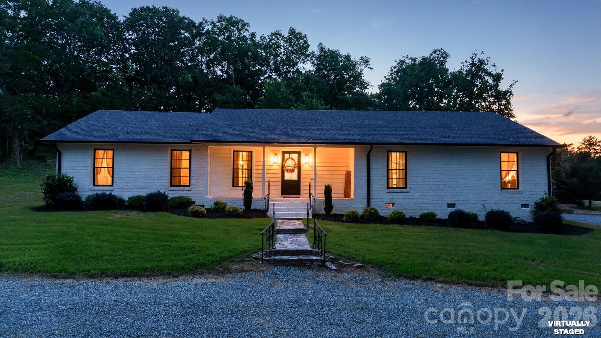 215 Ridgewood Dr, Monroe, NC 28112