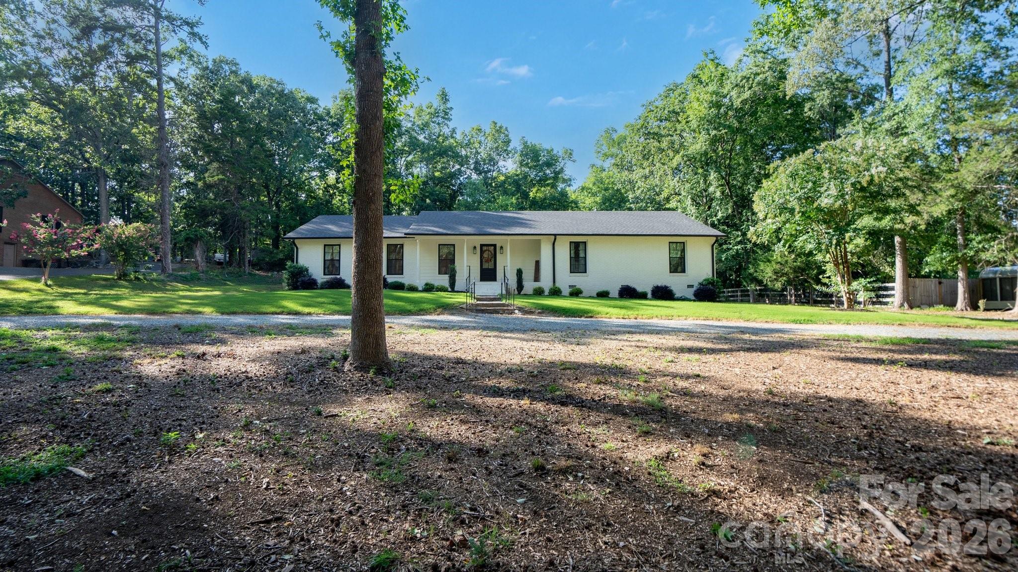 215 Ridgewood Dr, Monroe, NC 28112