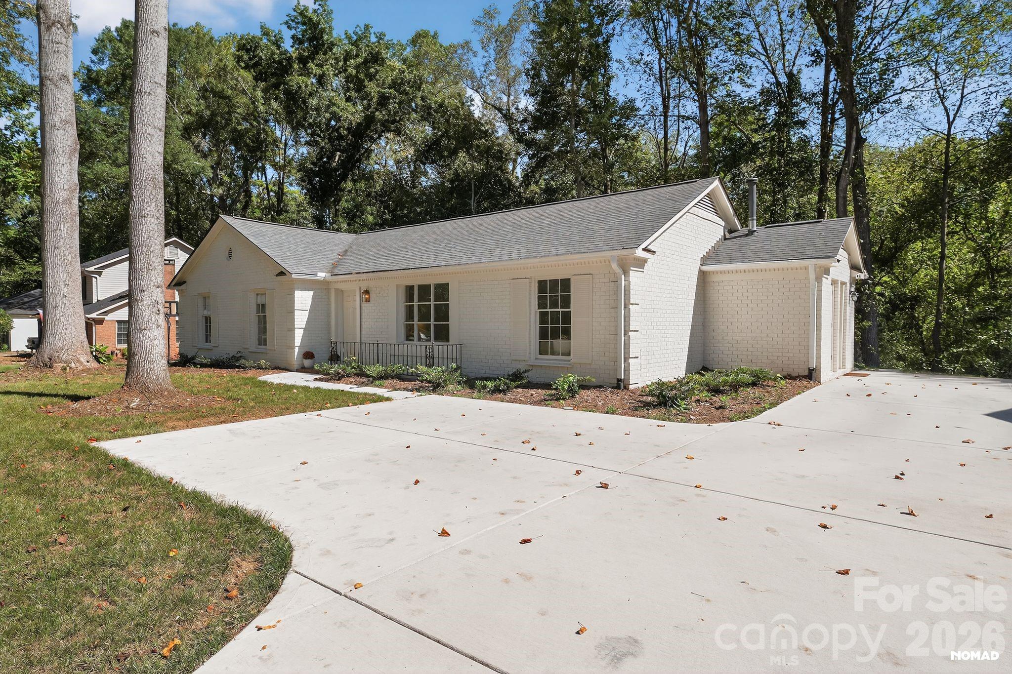 7107 Valley Haven Dr, Charlotte, NC 28211