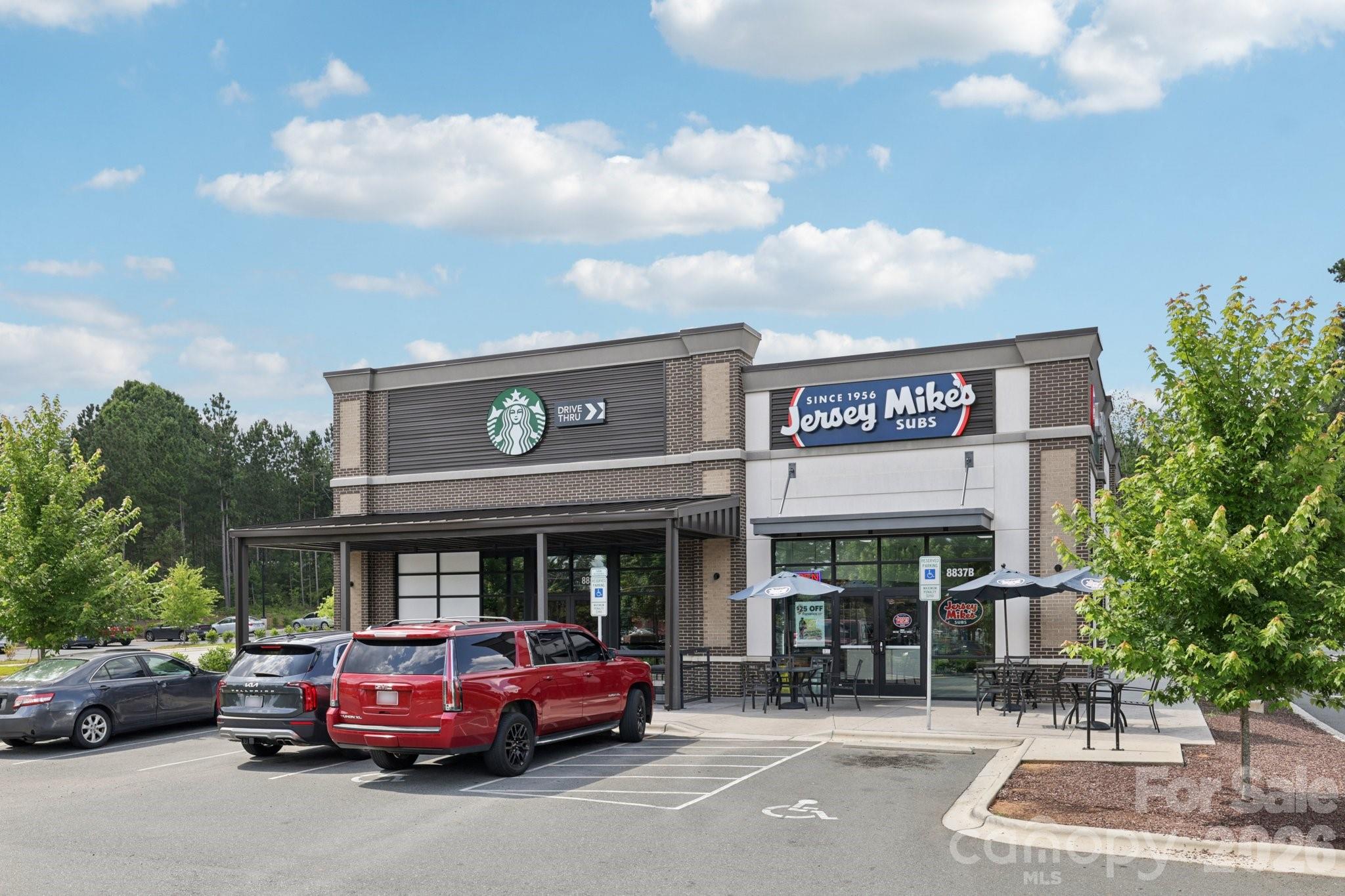 5226 Coffeeberry Ln, Charlotte, NC 28227