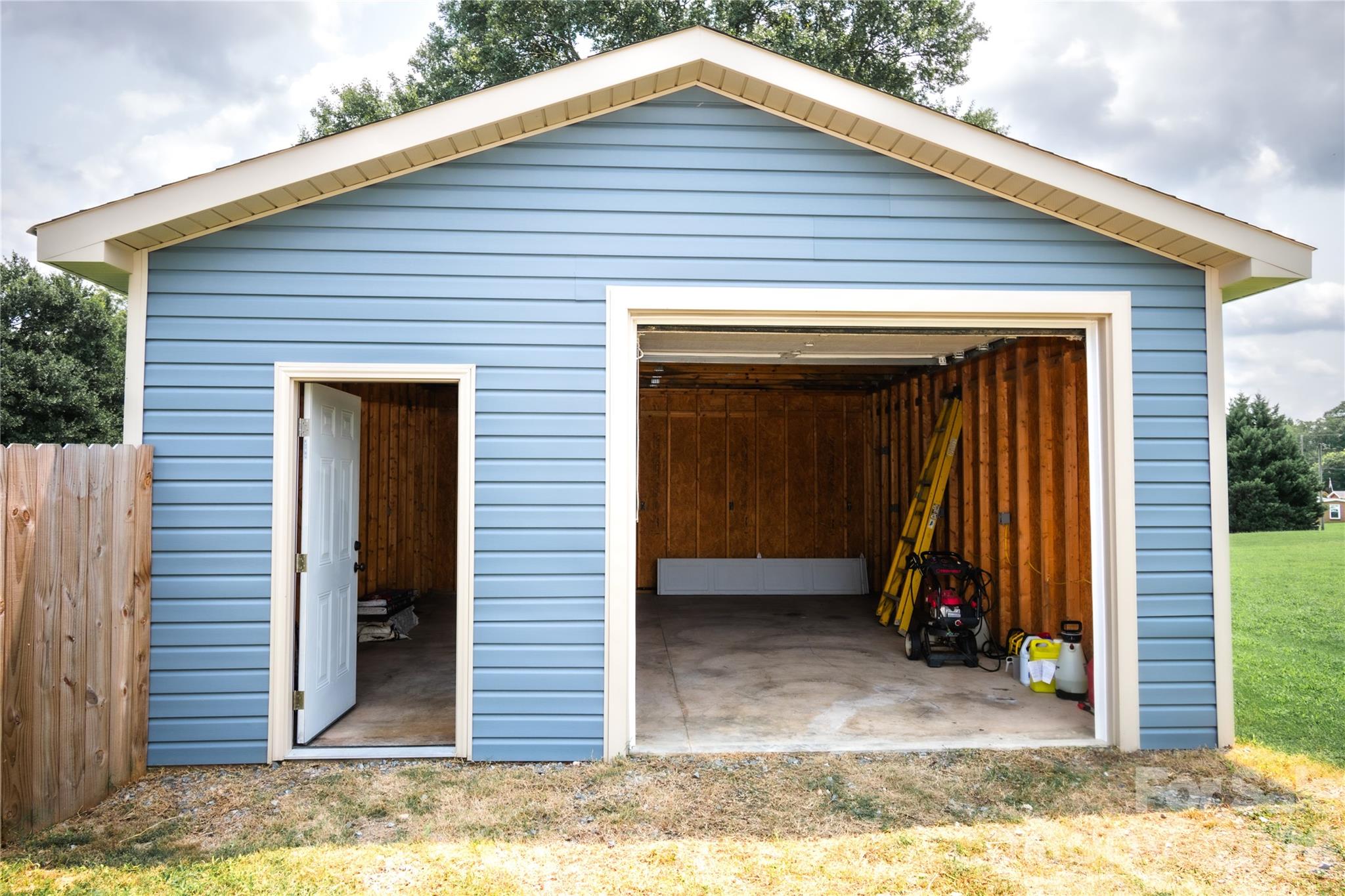1807 Warren Ave, Gastonia, NC 28054