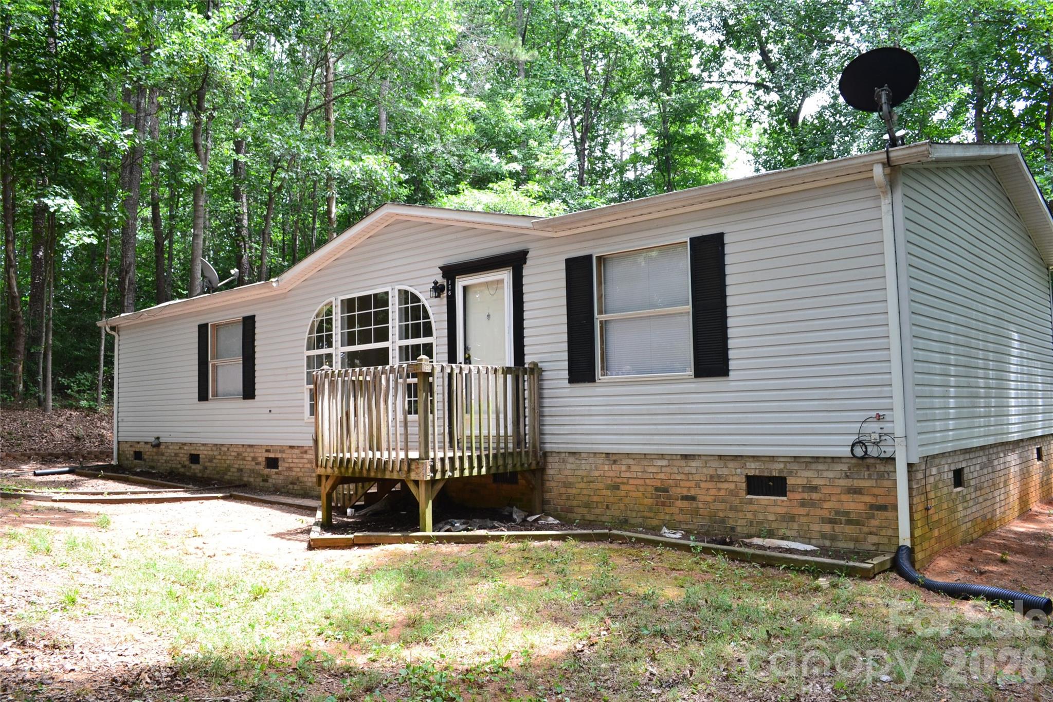 176 Sharon Ridge Ln, Statesville, NC 28677