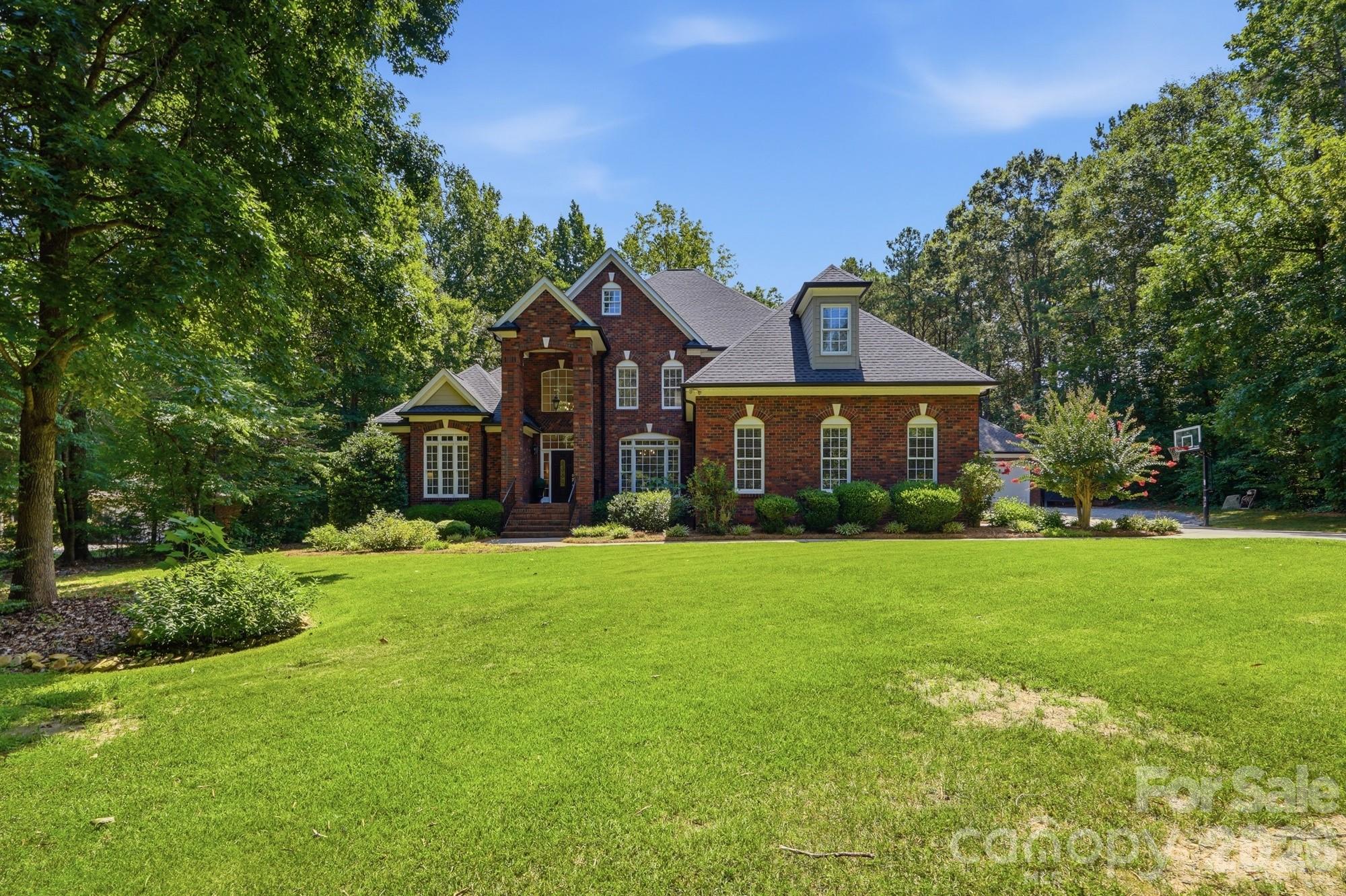 832 Savile Ln, Fort Mill, SC 29715