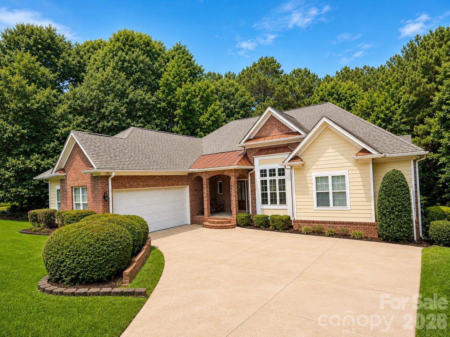 138 Fox Hunt Dr, Mooresville, NC 28117