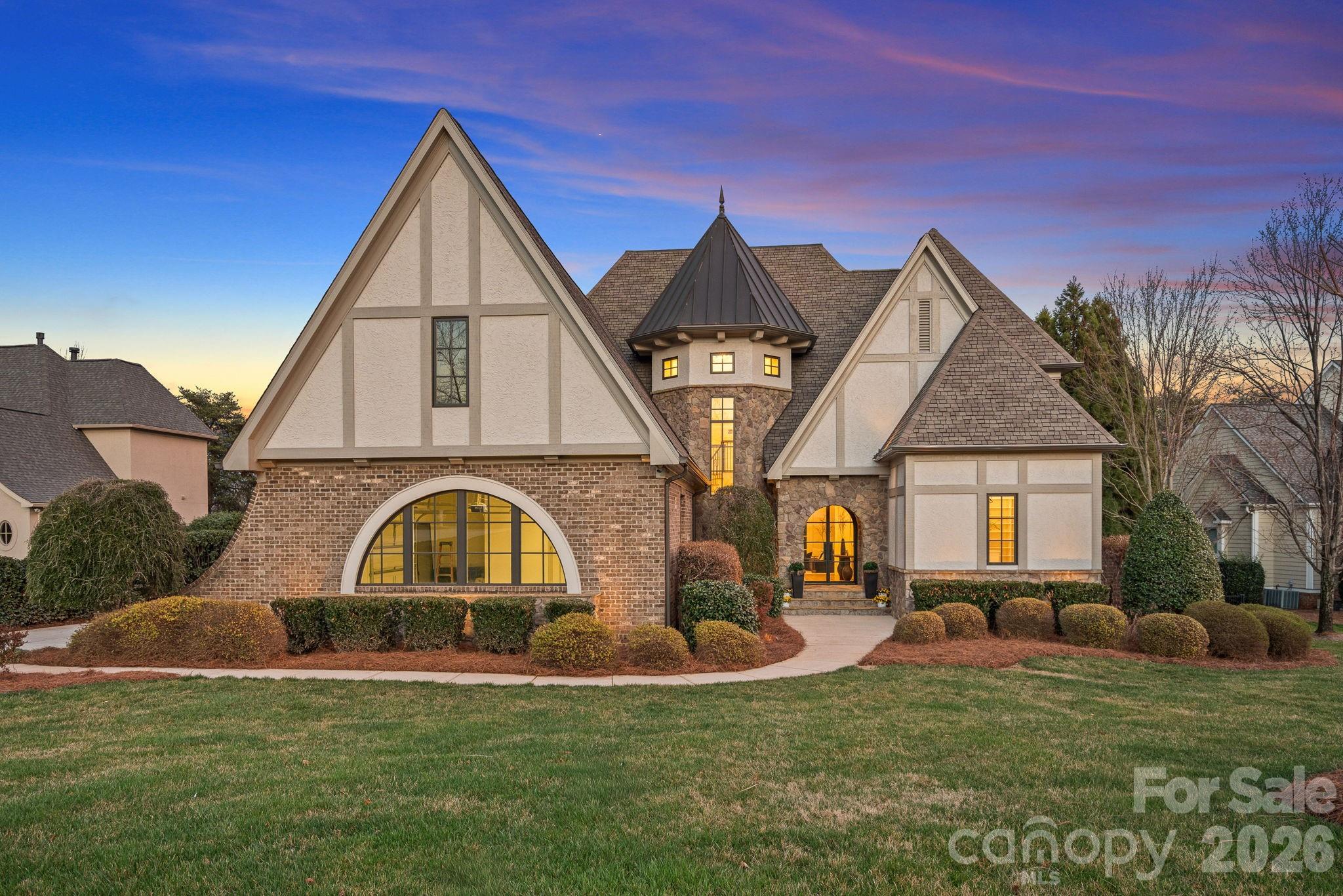 101 S Longfellow Ln, Mooresville, NC 28117